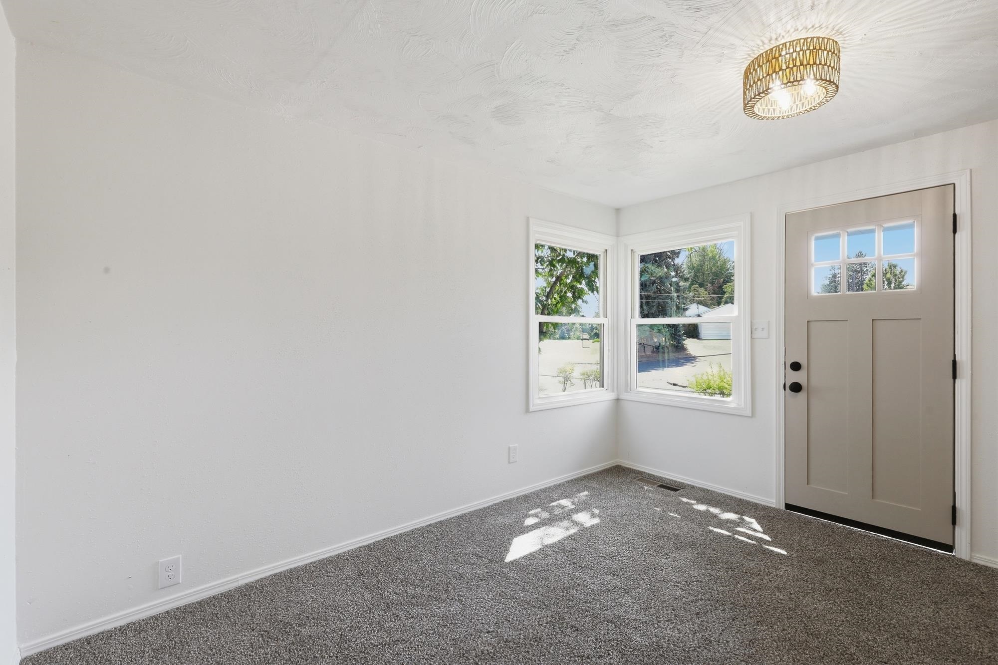 2839 W Sanson Ave - Photo 18