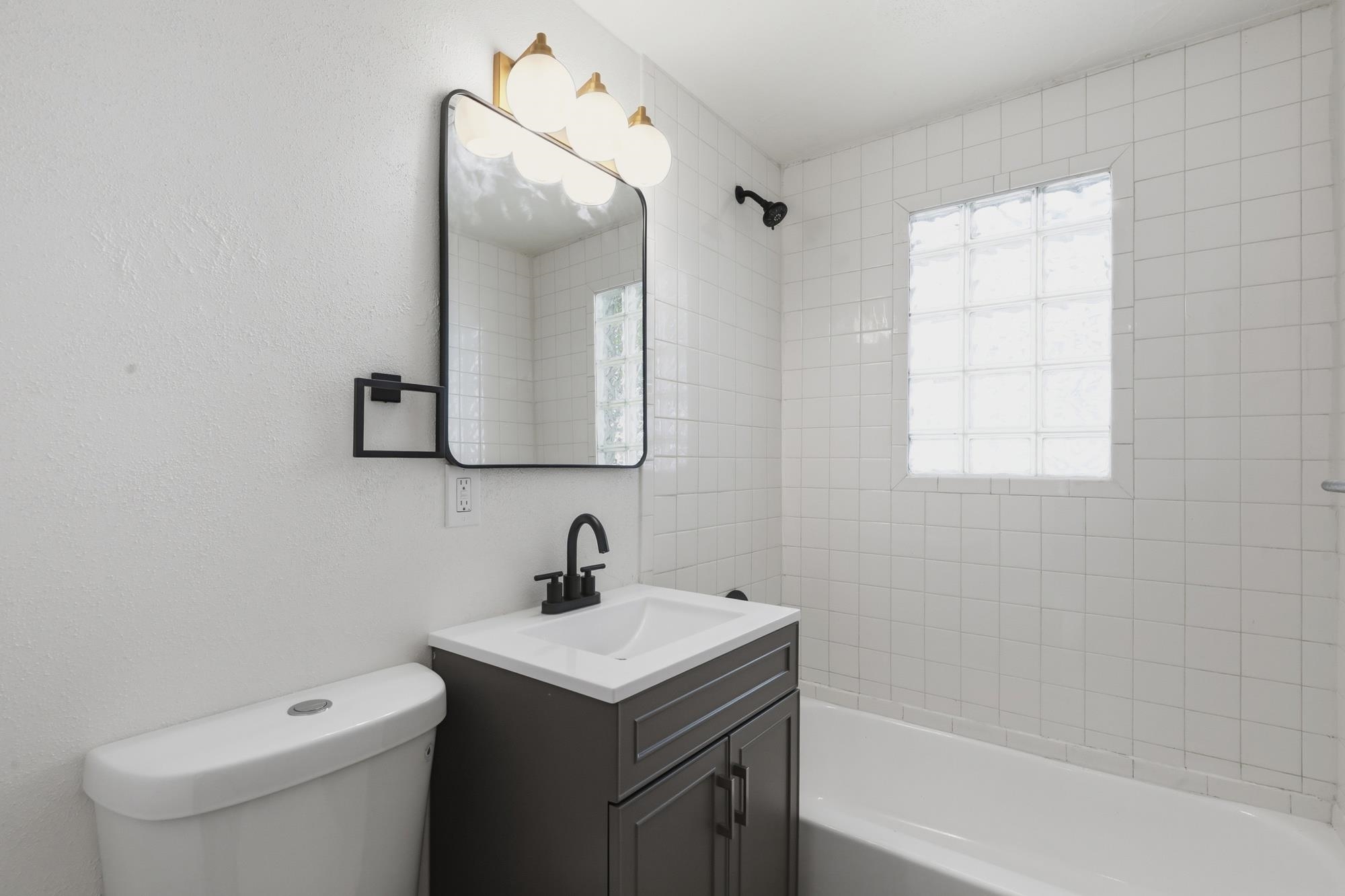 2839 W Sanson Ave - Photo 19