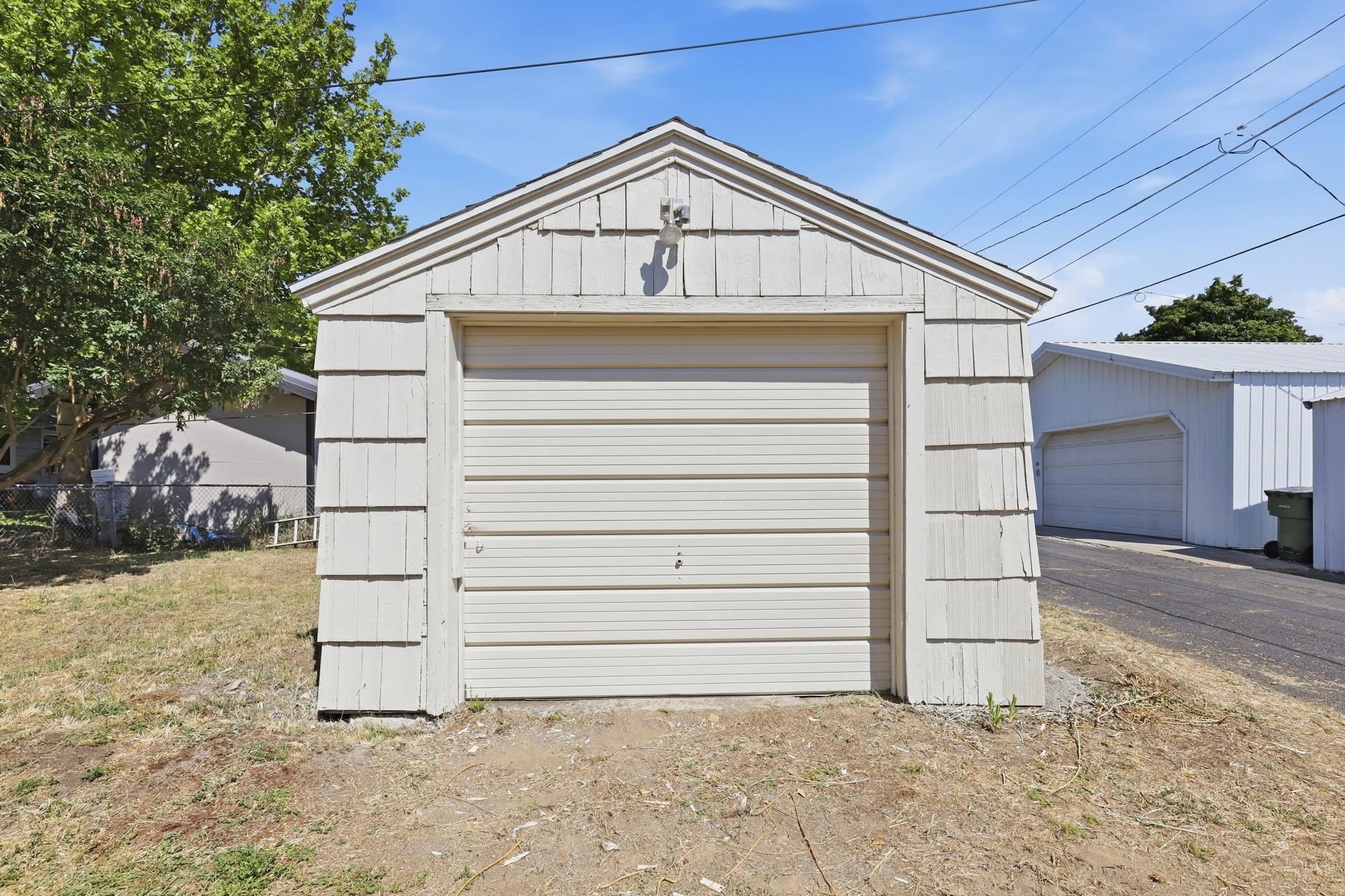 2839 W Sanson Ave - Photo 26