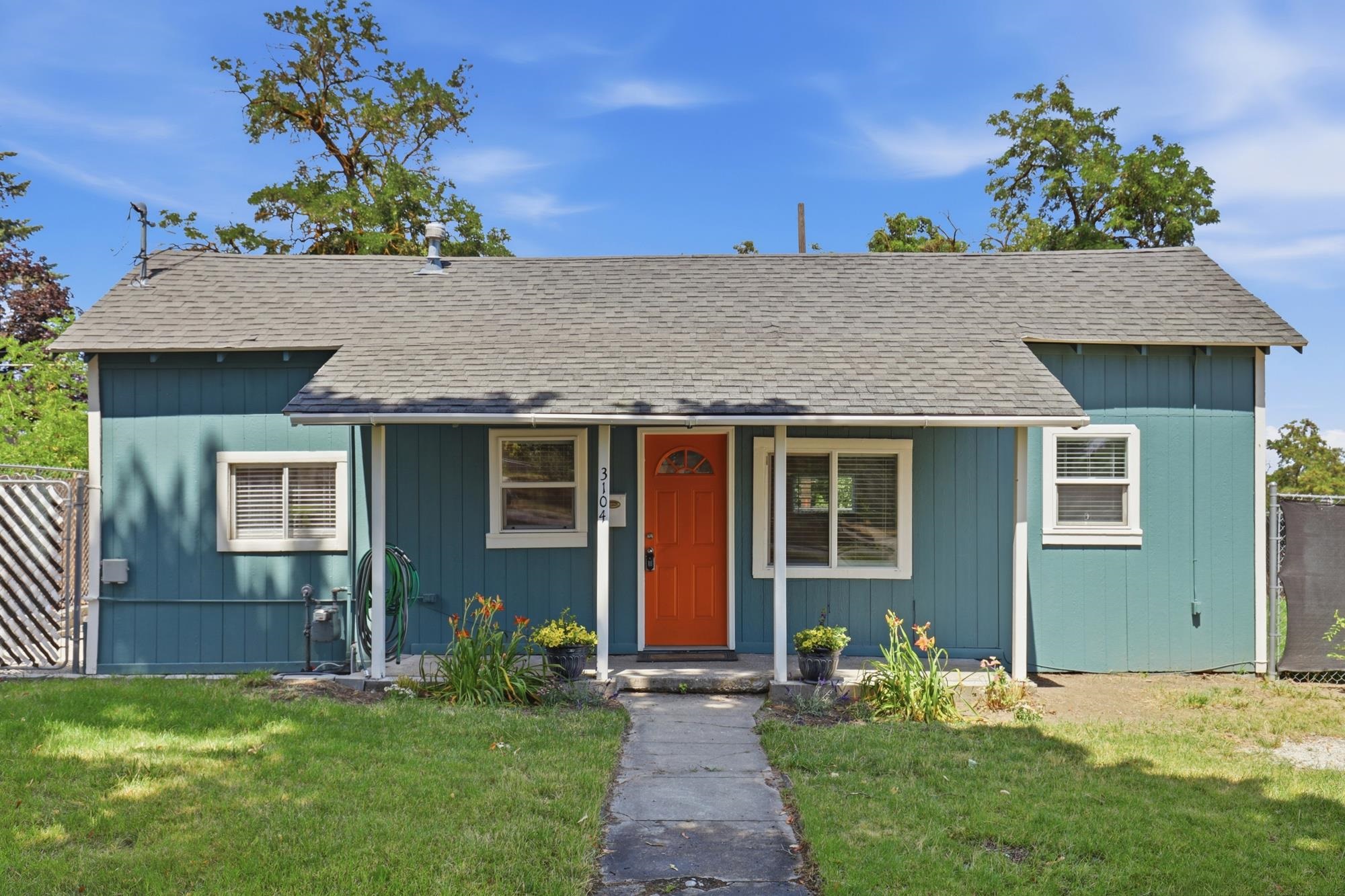 3104 W 6th Ave - Photo 1