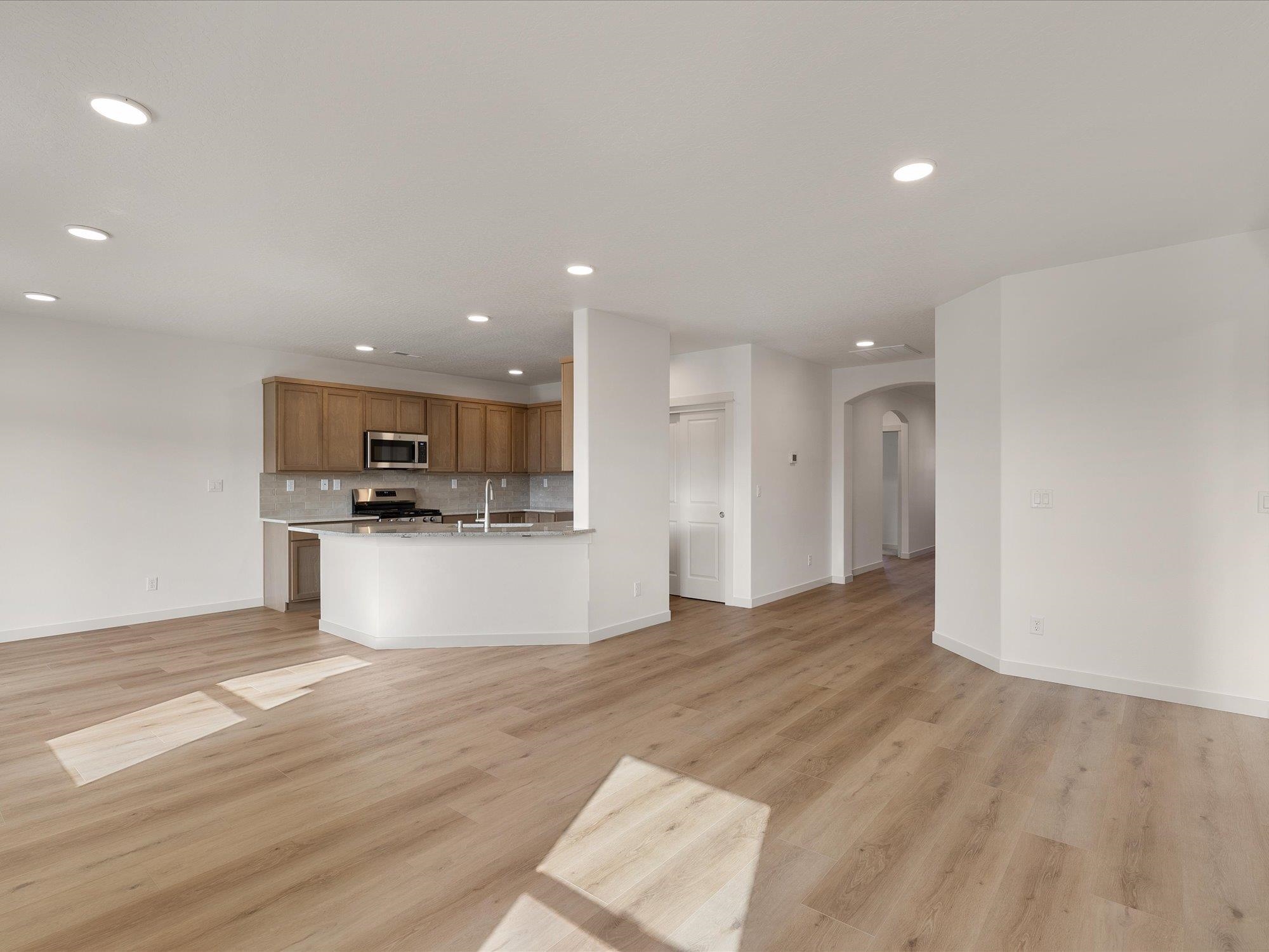 1533 W 67th Ave - Photo 4