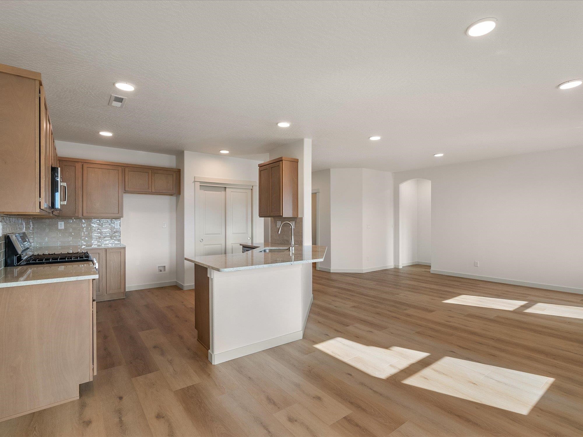1533 W 67th Ave - Photo 8