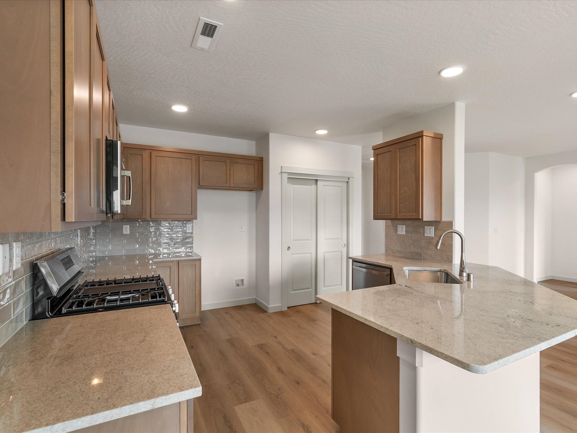 1533 W 67th Ave - Photo 10