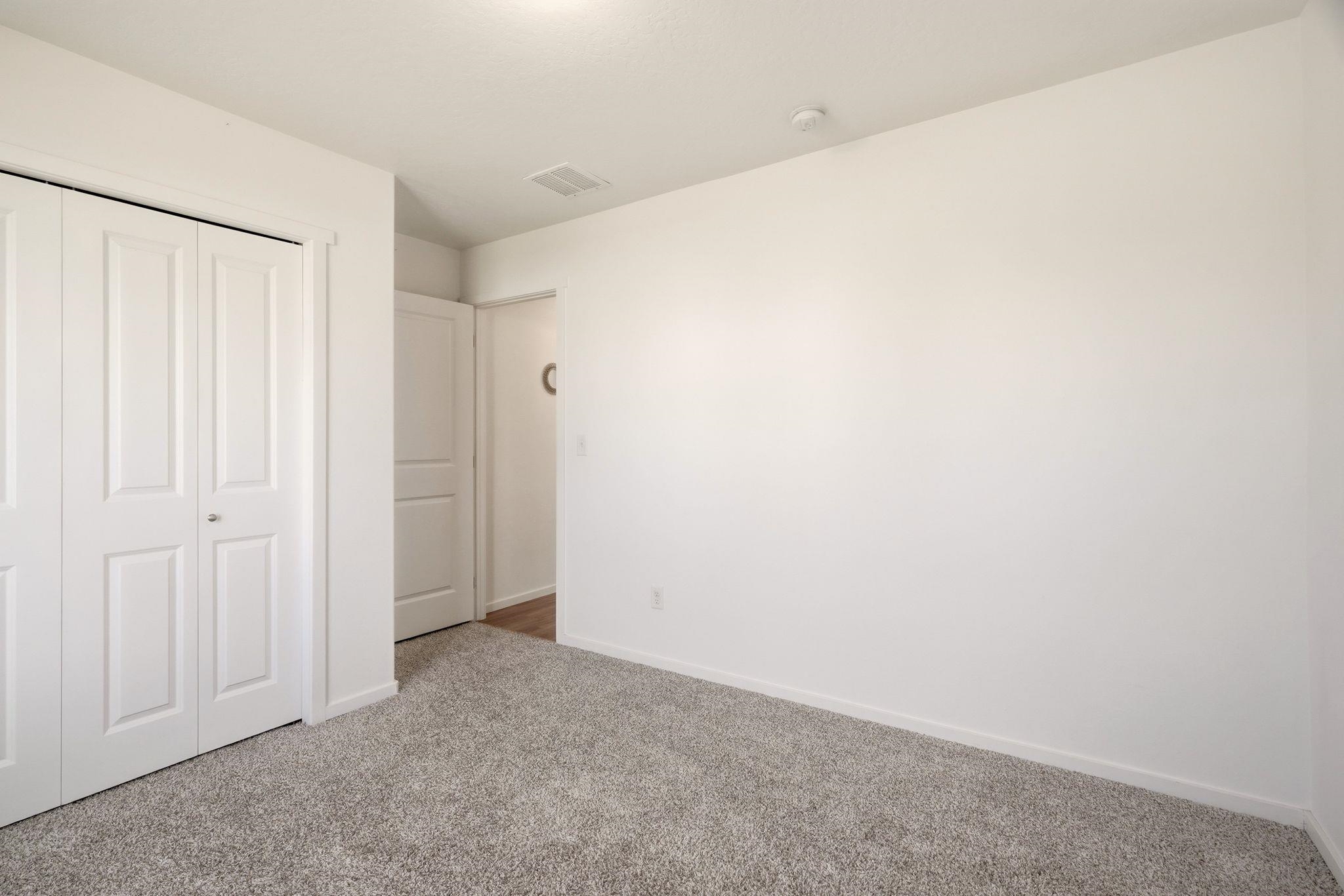 120 S Beeman St - Photo 26