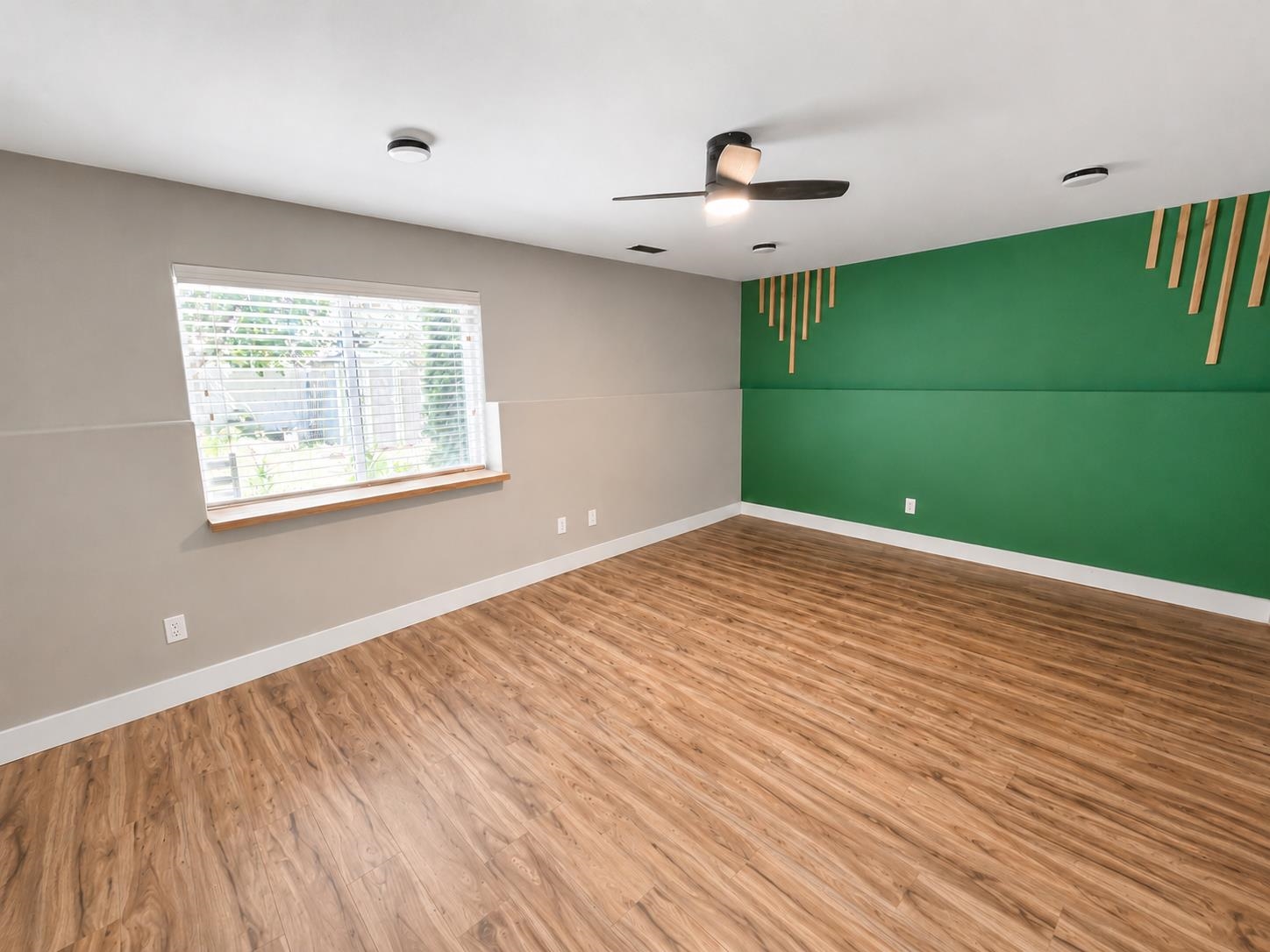 3211 E 43rd Ave - Photo 24