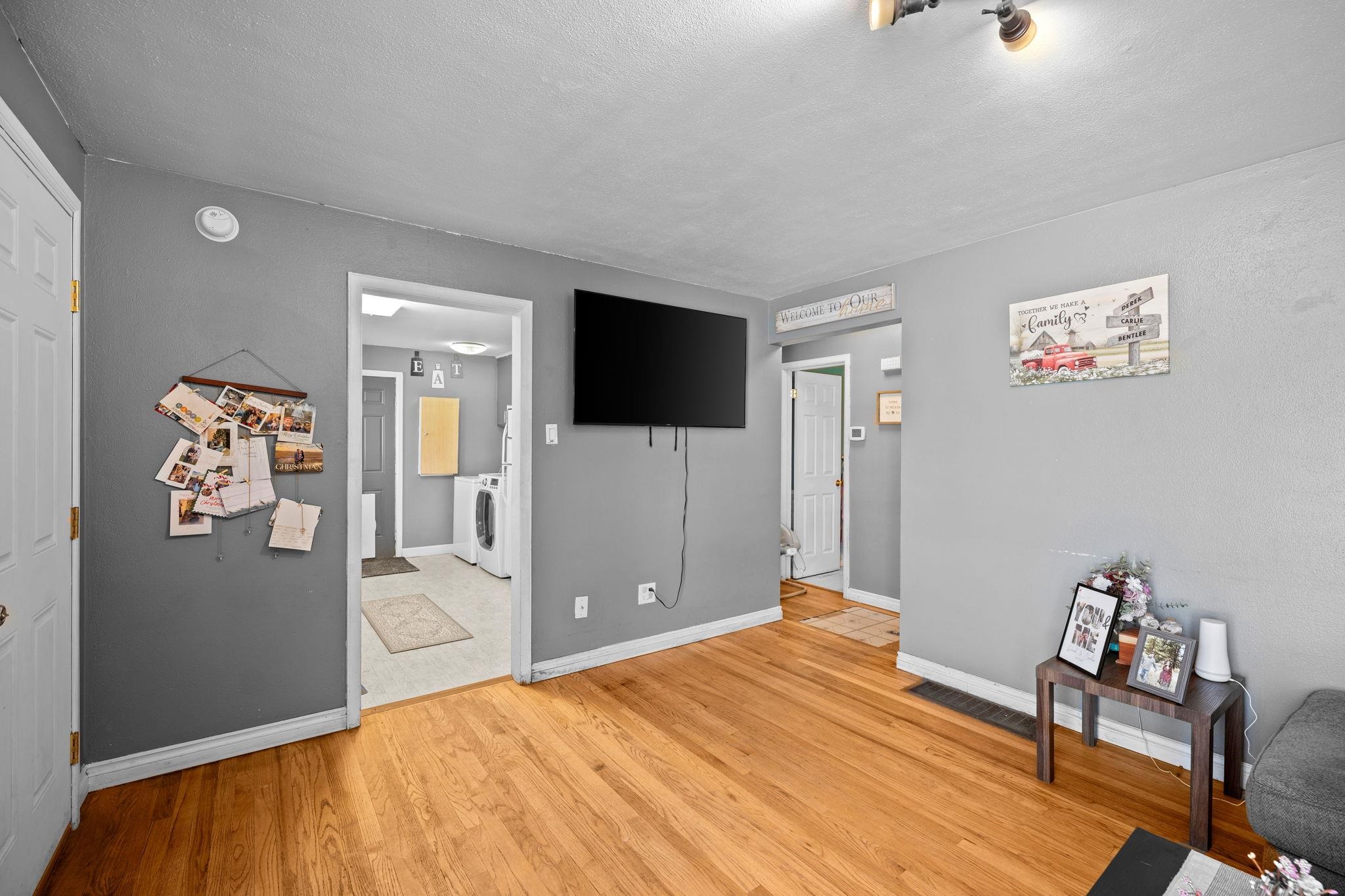 3018 N Nora Ave - Photo 6
