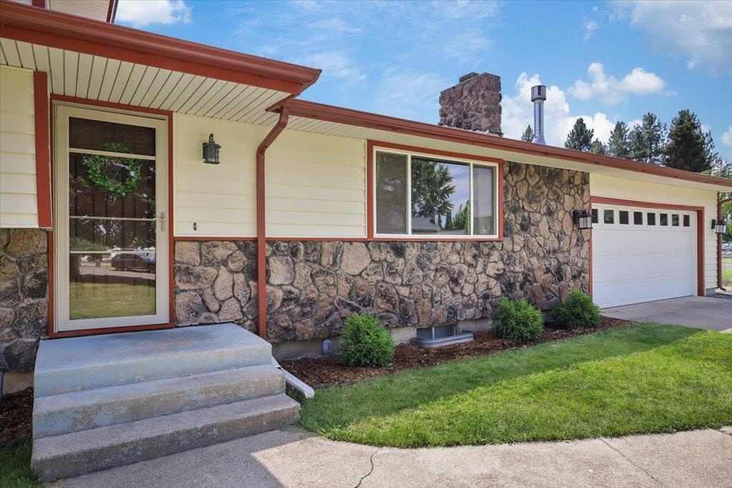 509 S Cavalier Ct - Photo 3