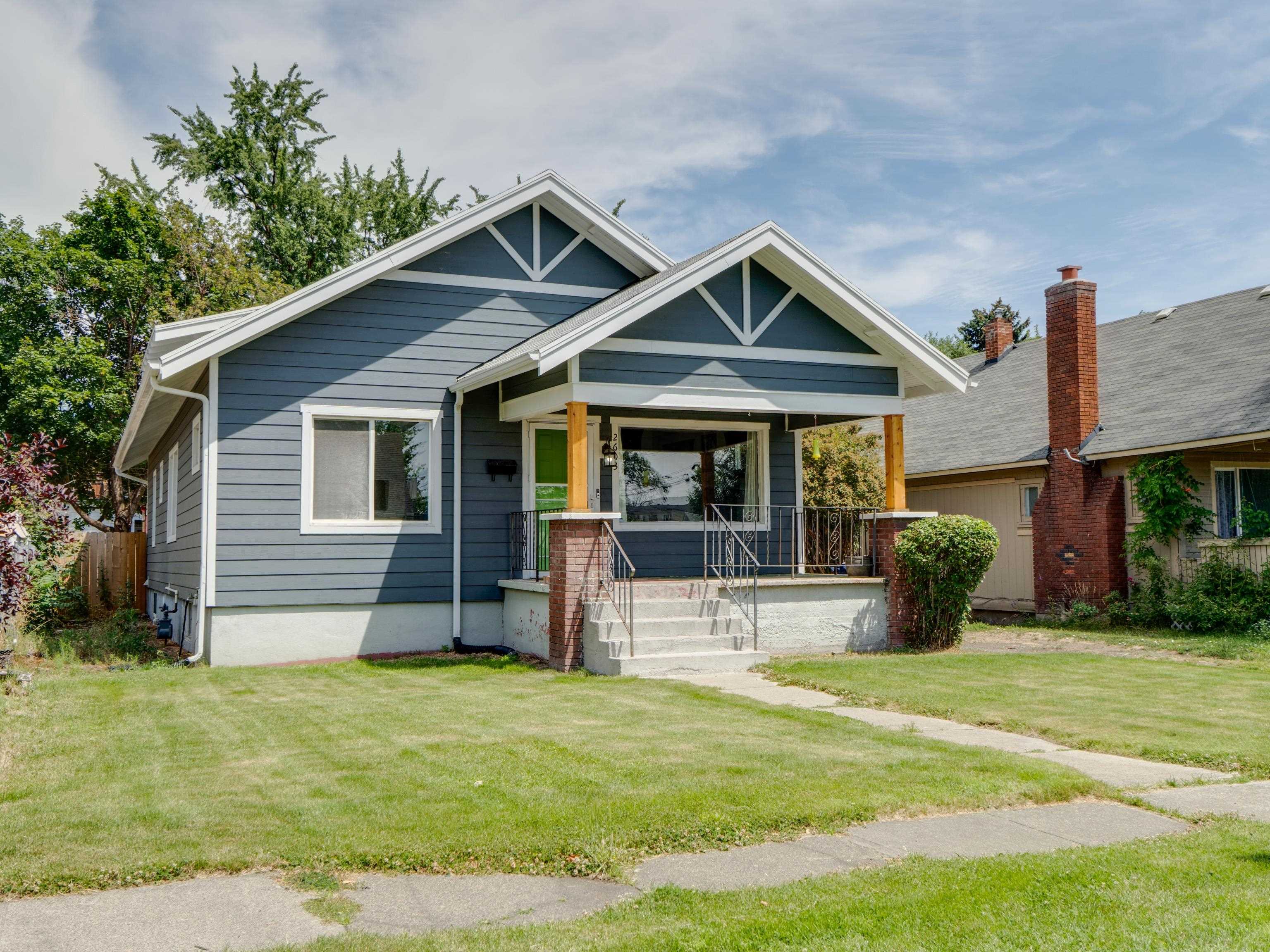 2603 E Queen Ave - Photo 2