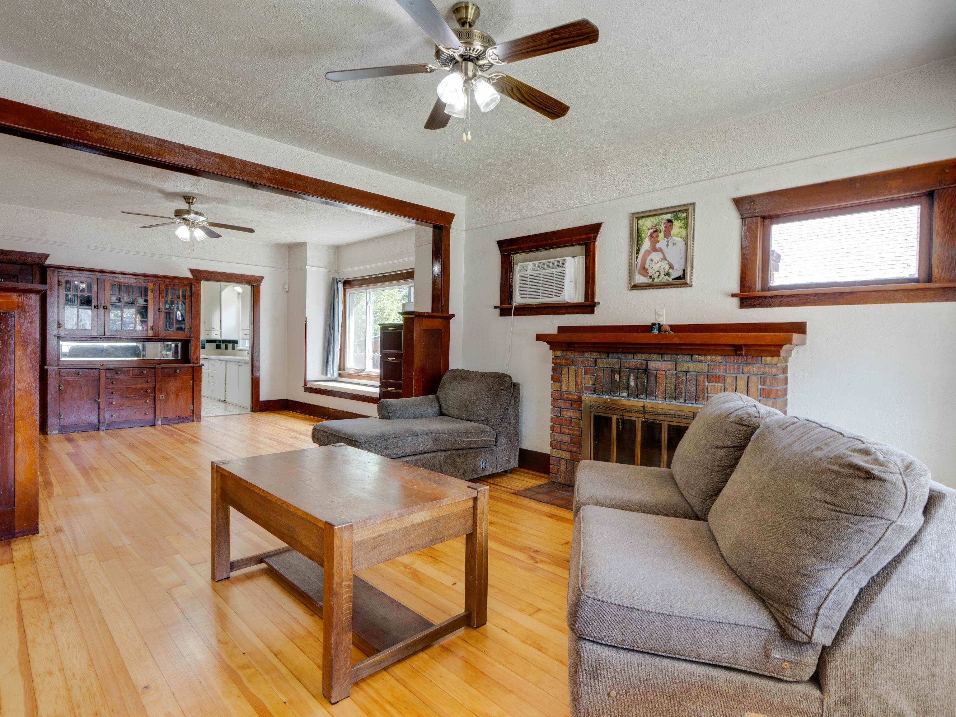 2603 E Queen Ave - Photo 3