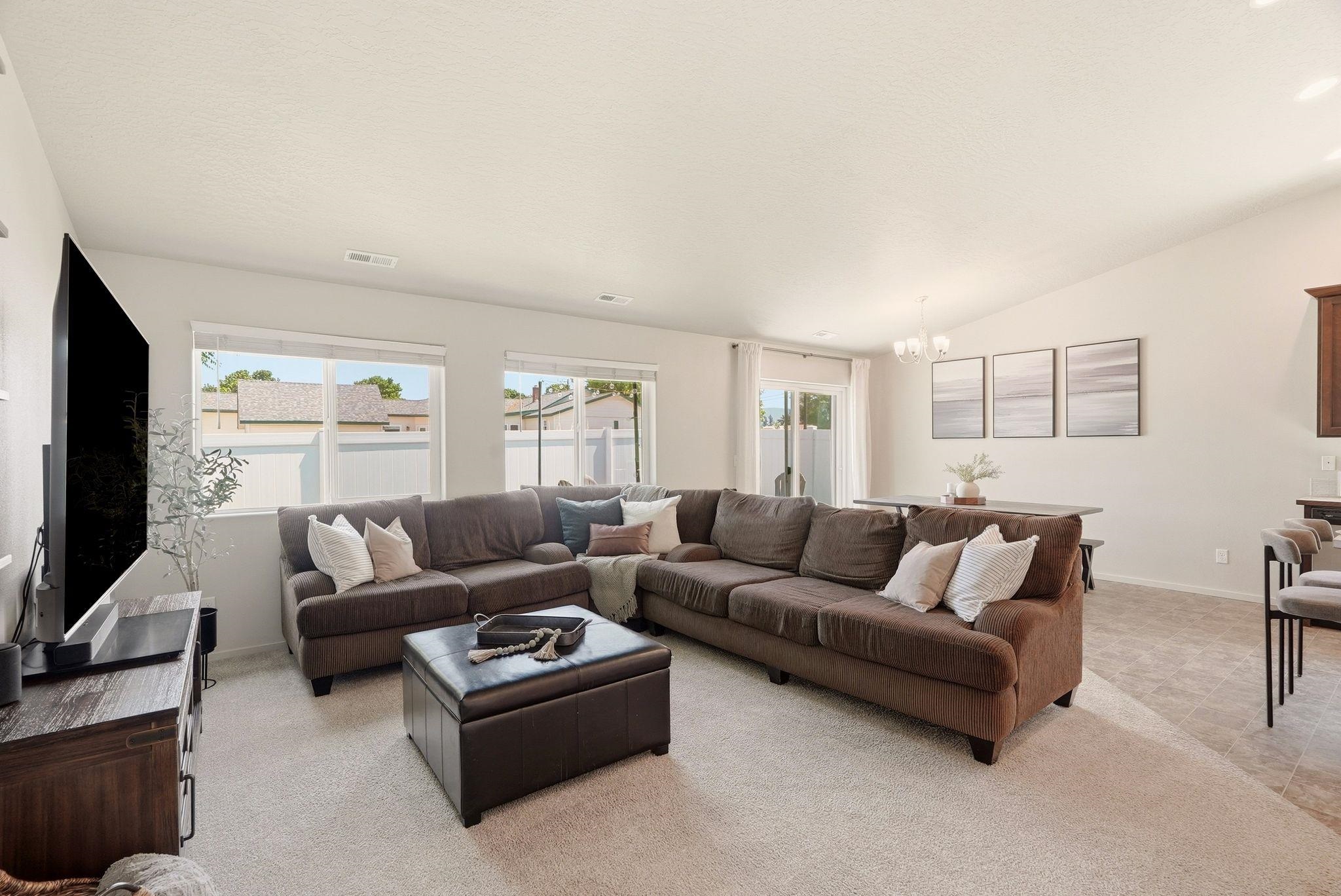 1602 N Arties Rd - Photo 2