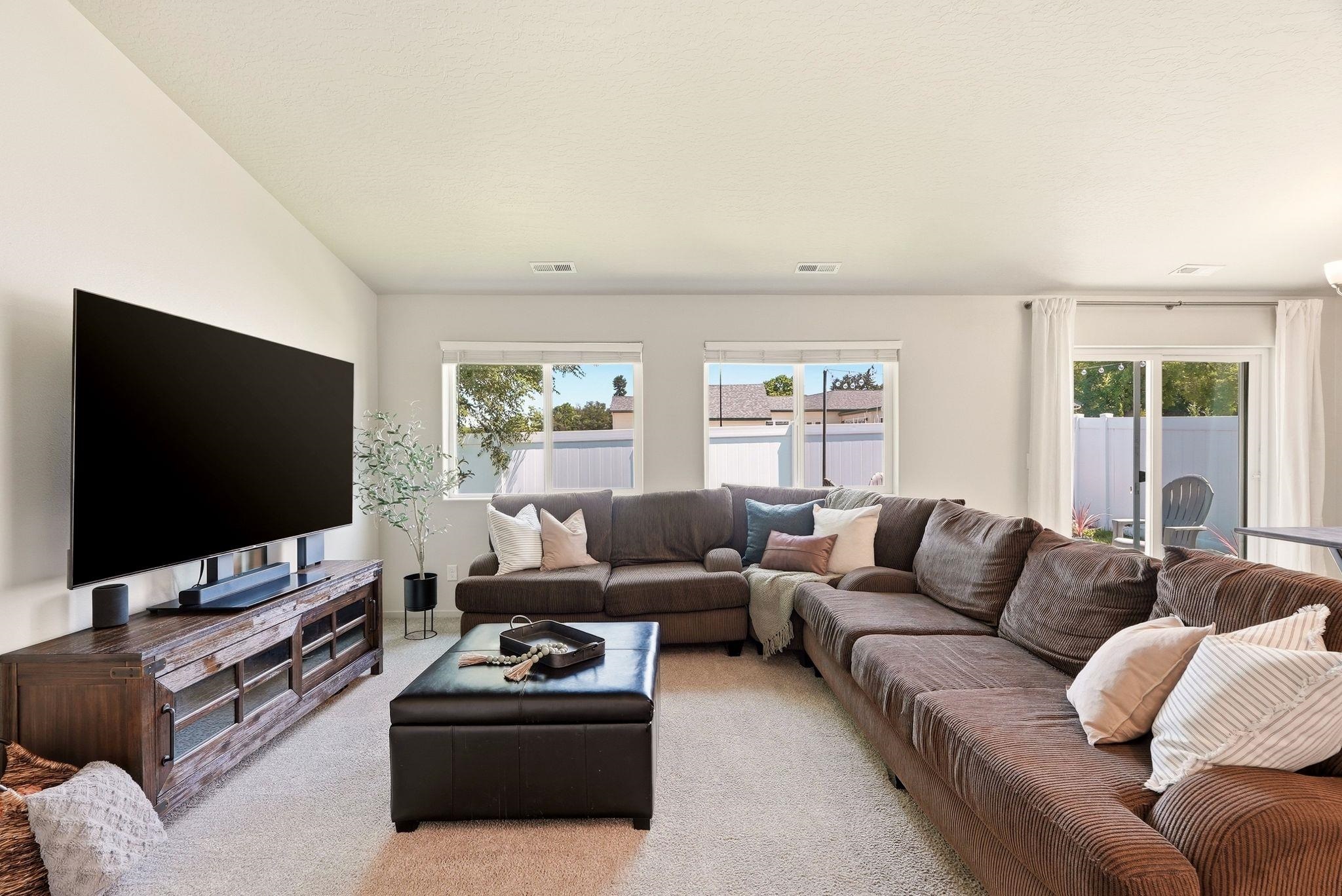 1602 N Arties Rd - Photo 4