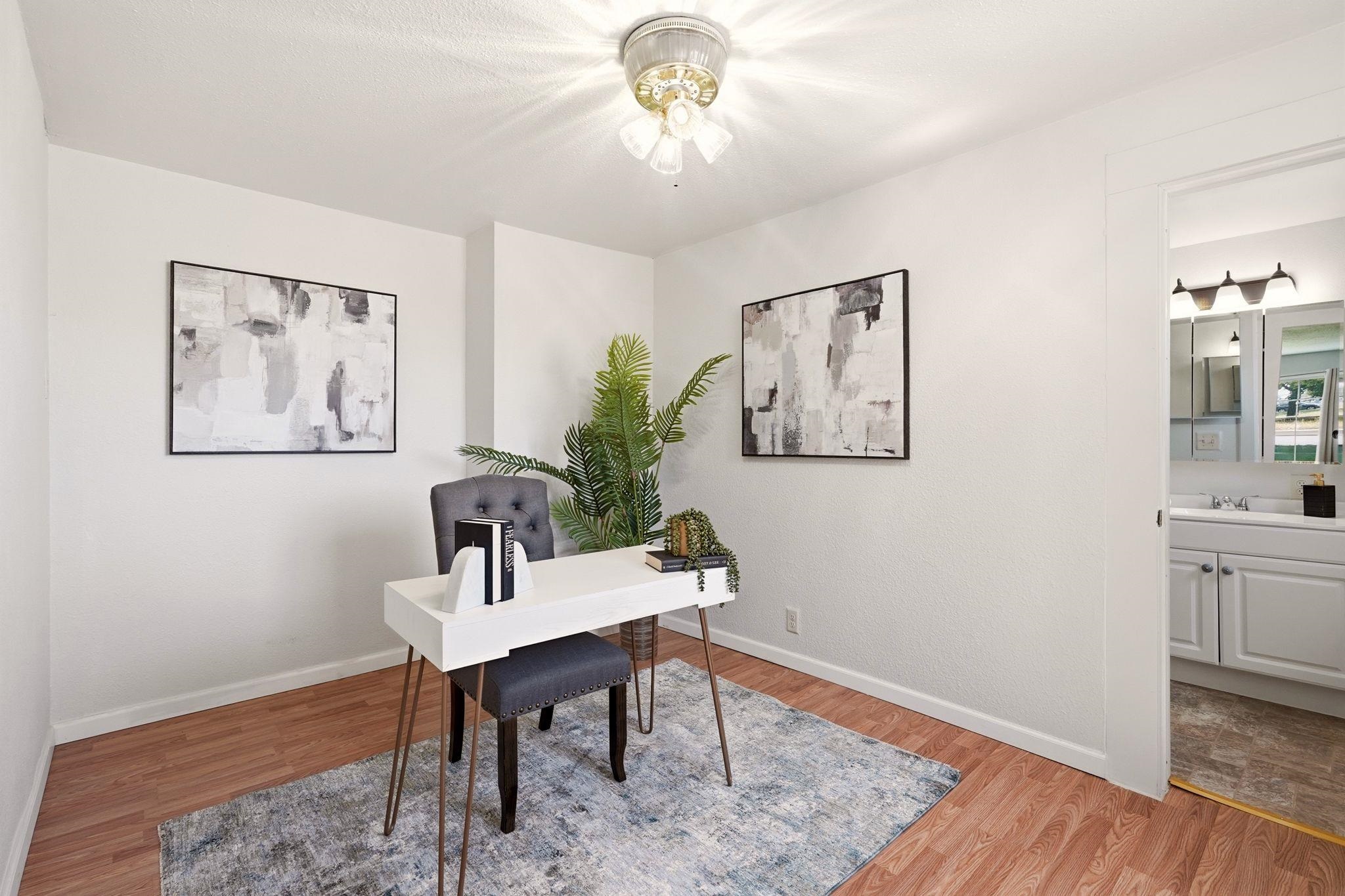 100 N Main St - Photo 15