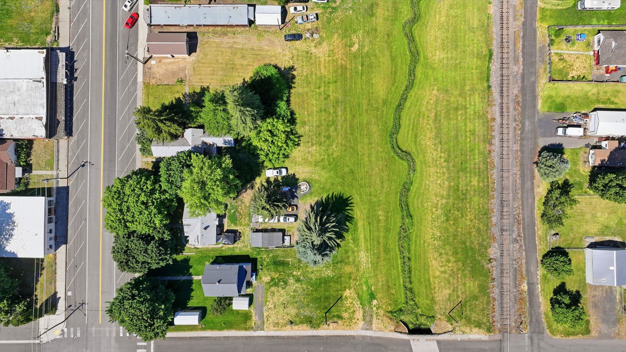 100 N Main St - Photo 30