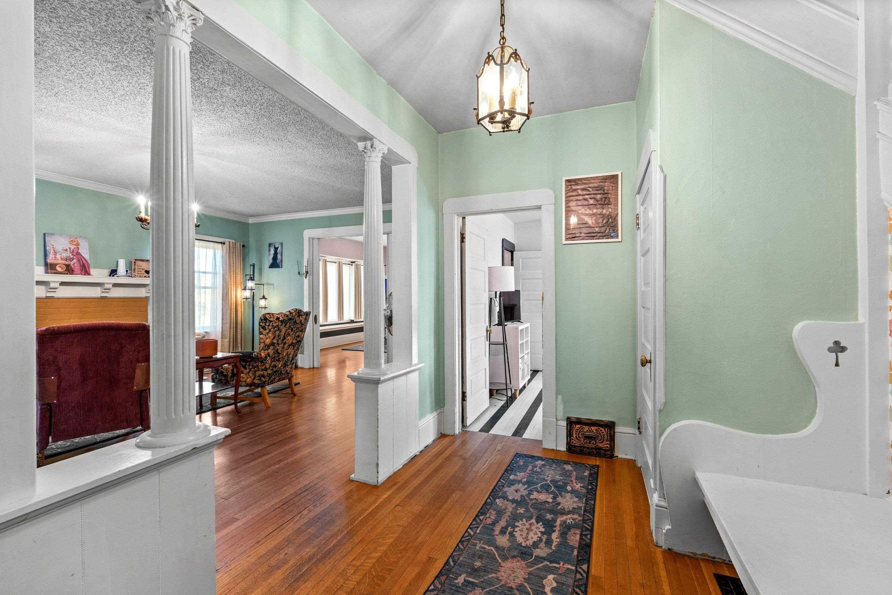1628 W 8th Ave - Photo 8