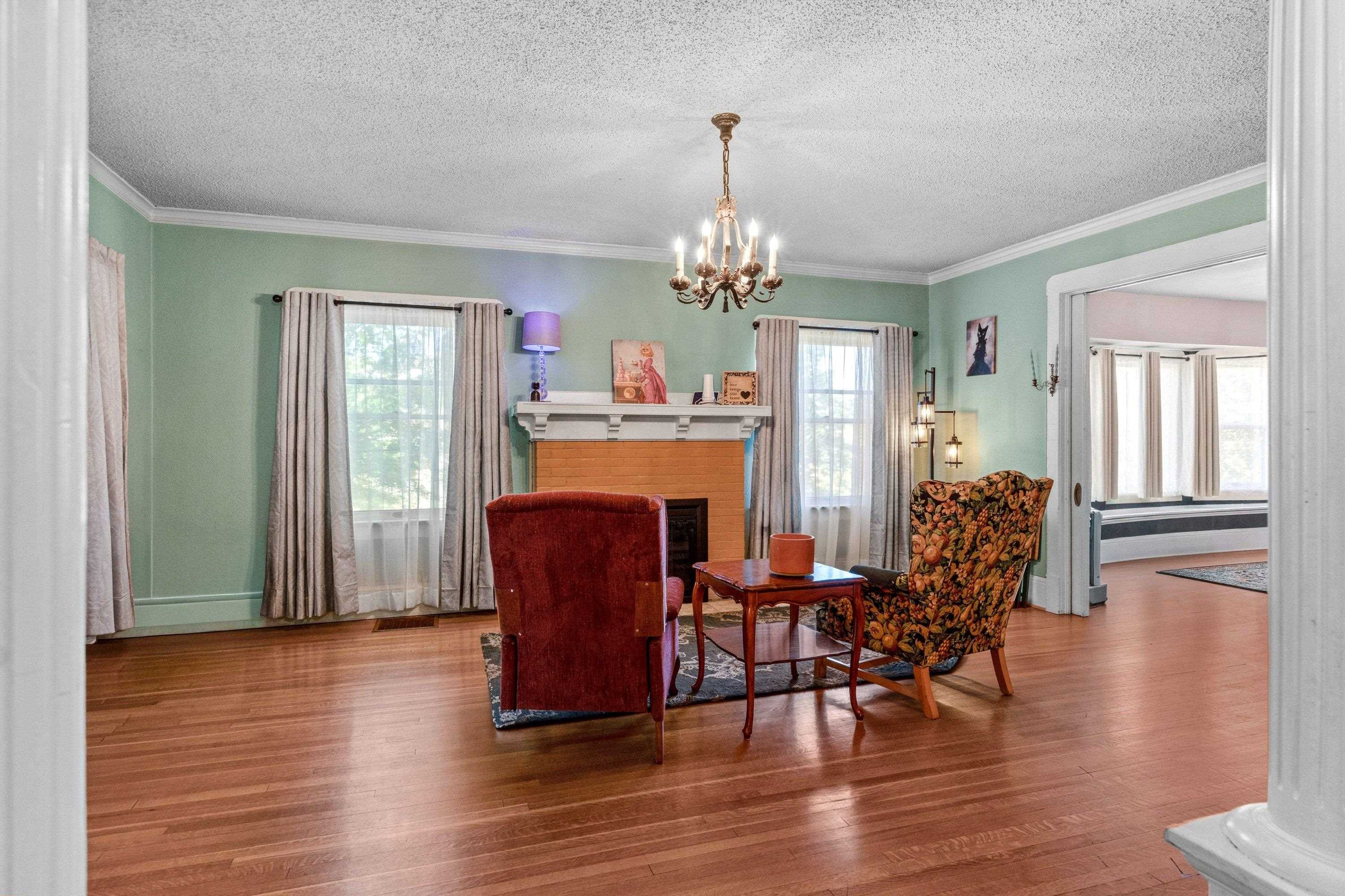 1628 W 8th Ave - Photo 10