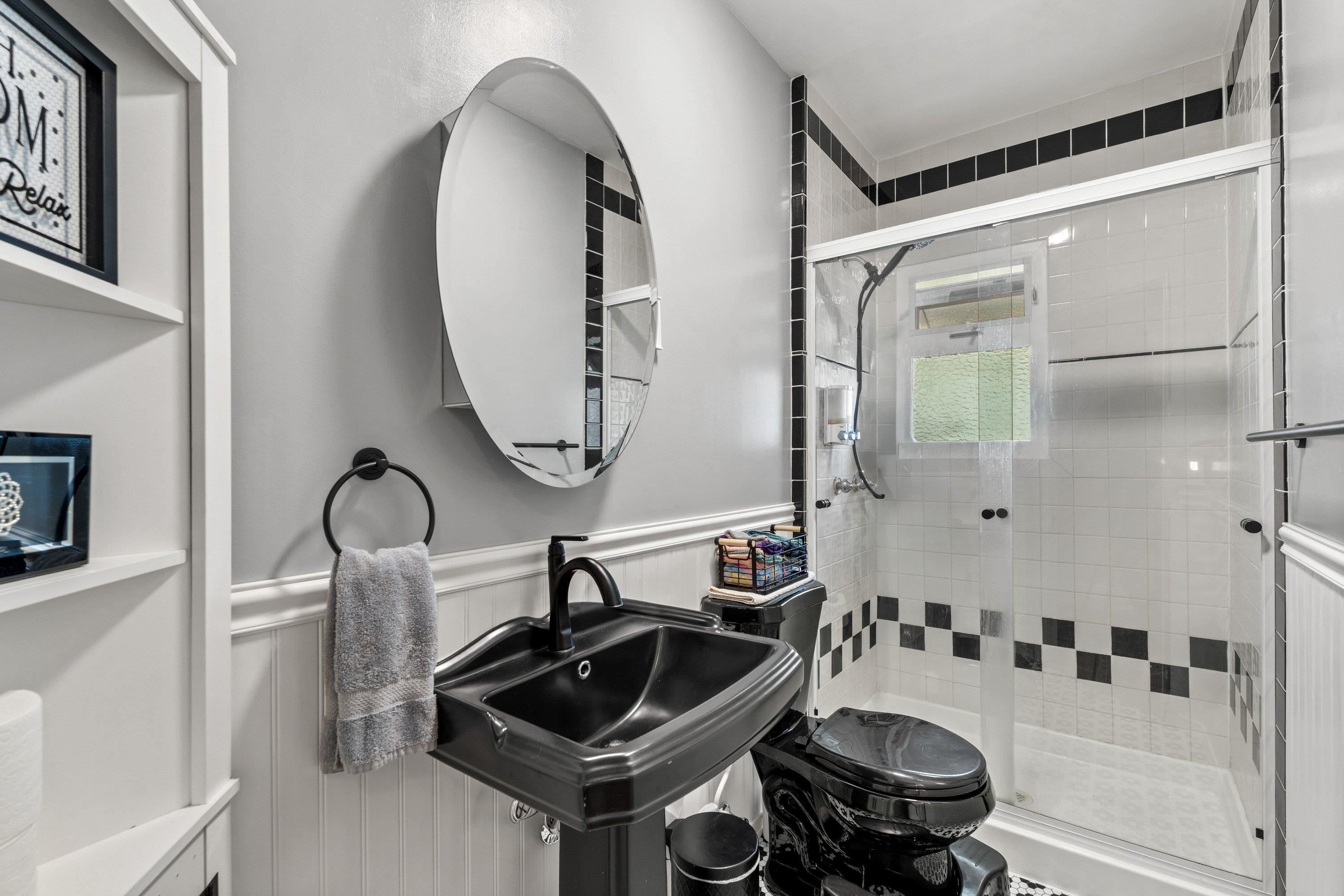 1628 W 8th Ave - Photo 24