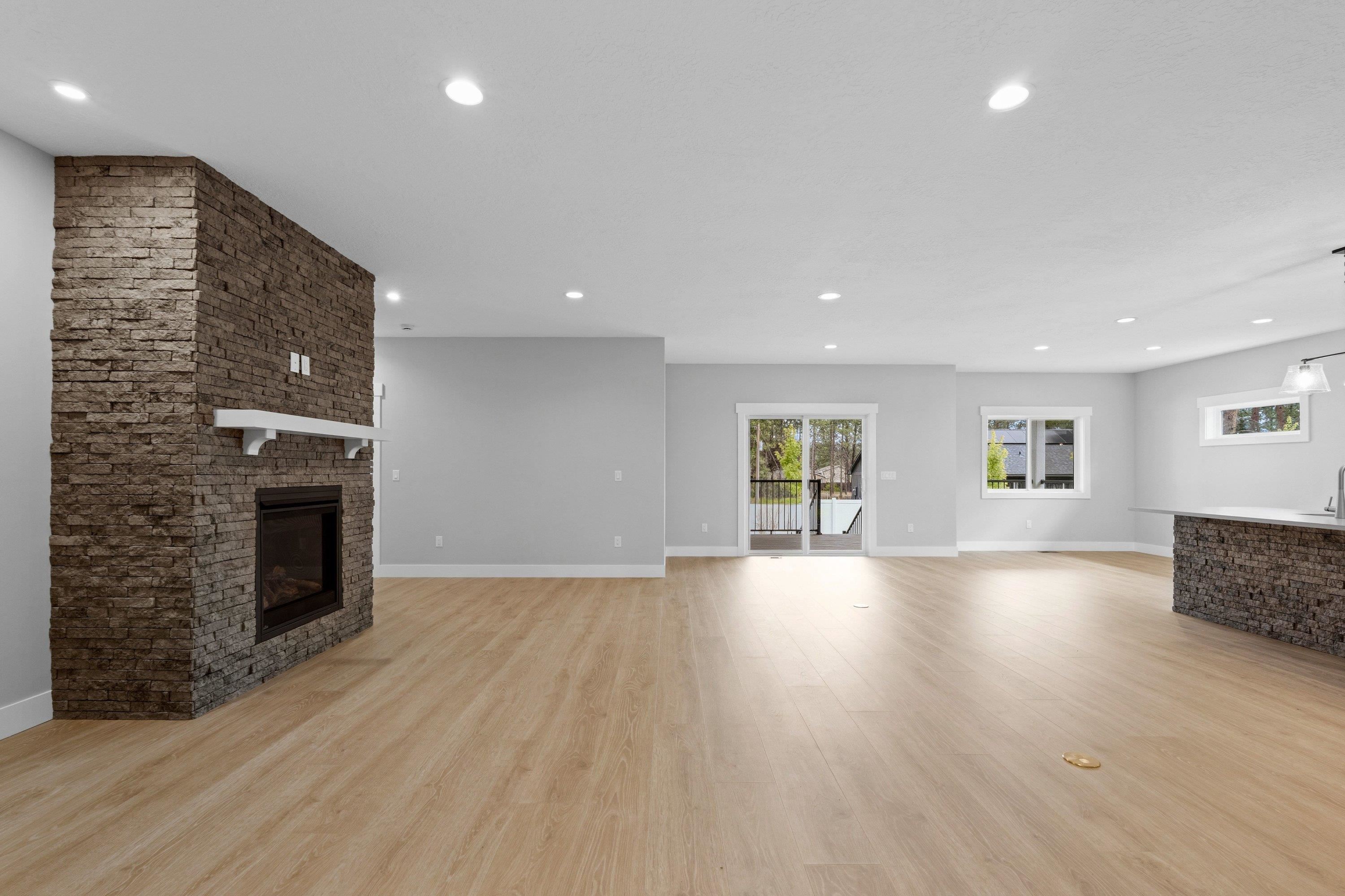11121 E 28th Ave - Photo 12
