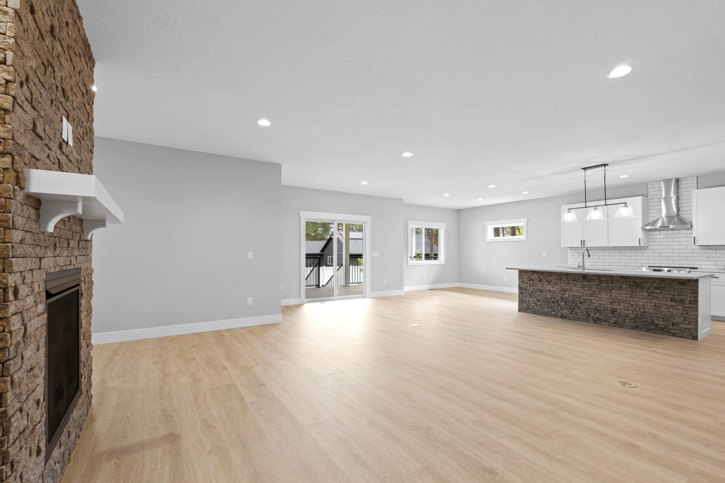 11121 E 28th Ave - Photo 13