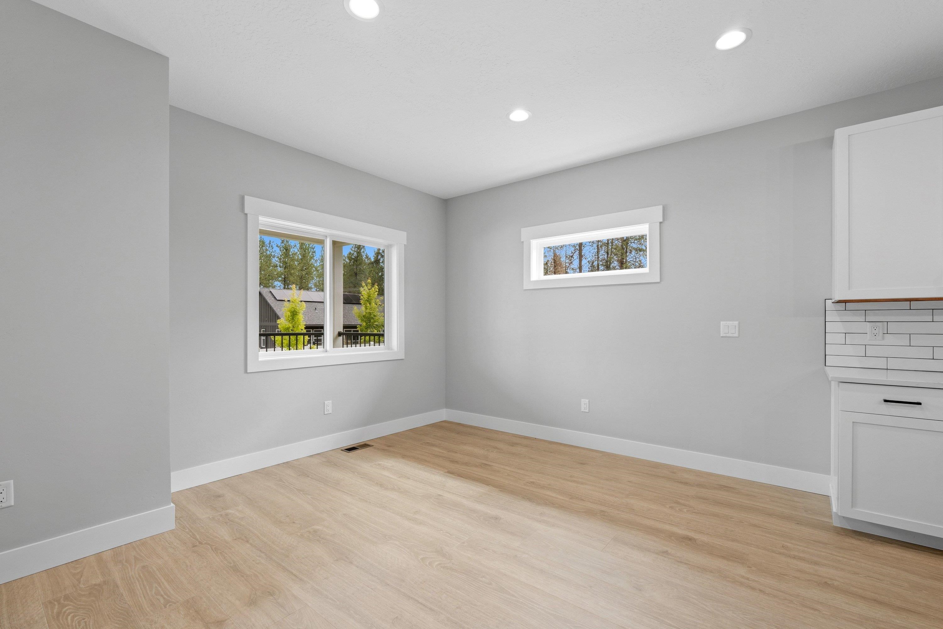 11121 E 28th Ave - Photo 18