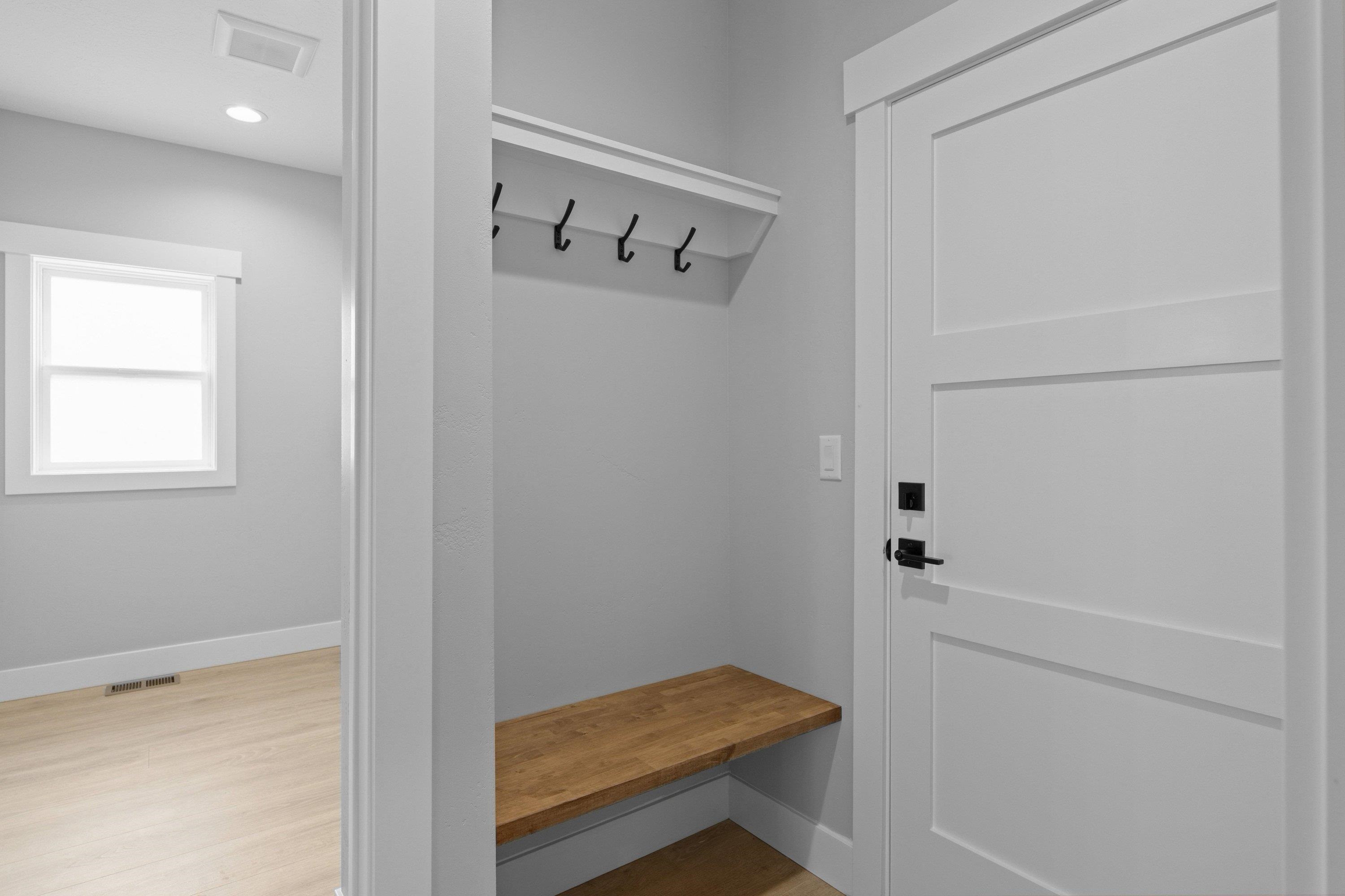 11121 E 28th Ave - Photo 28