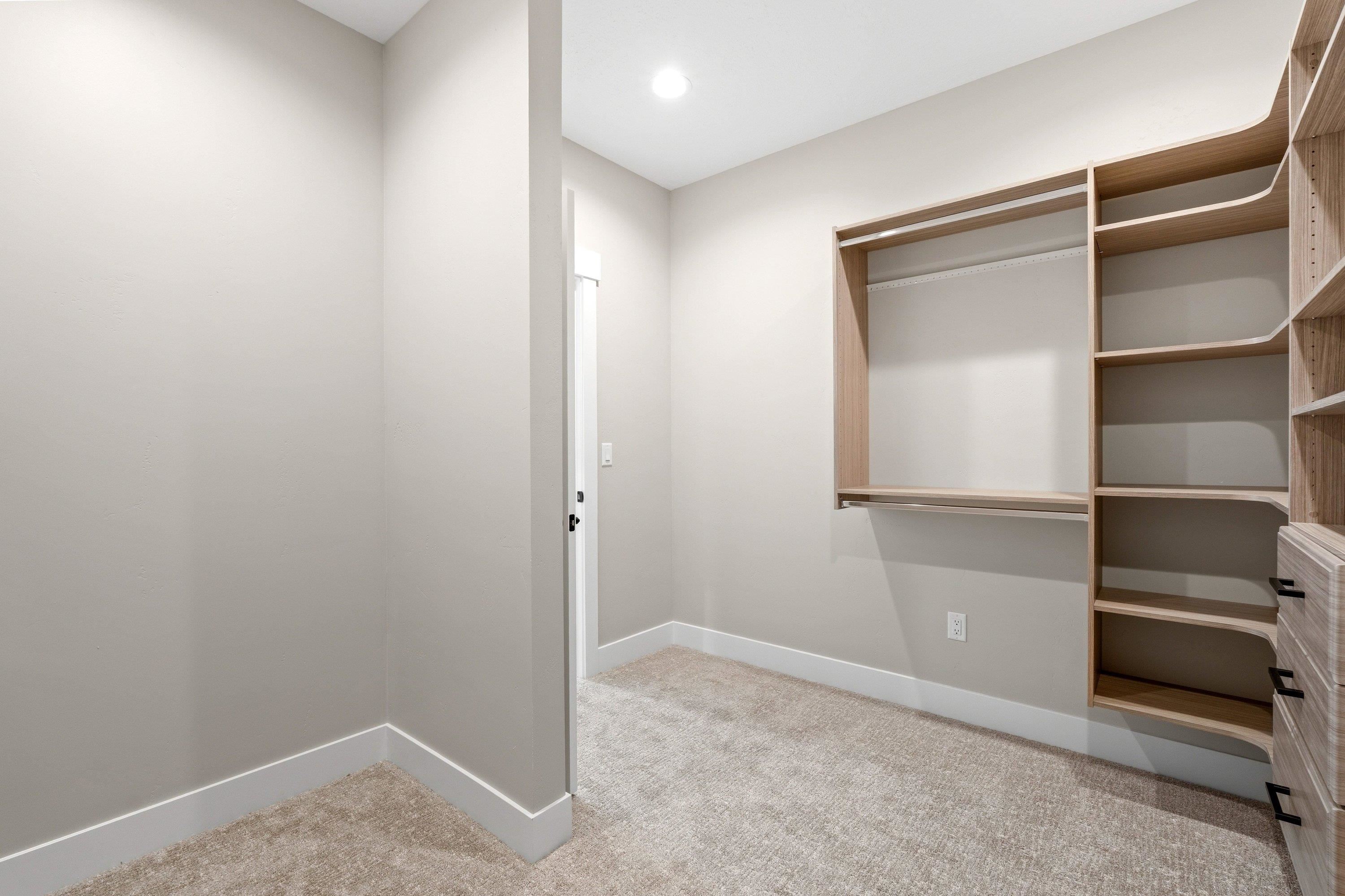 11121 E 28th Ave - Photo 47