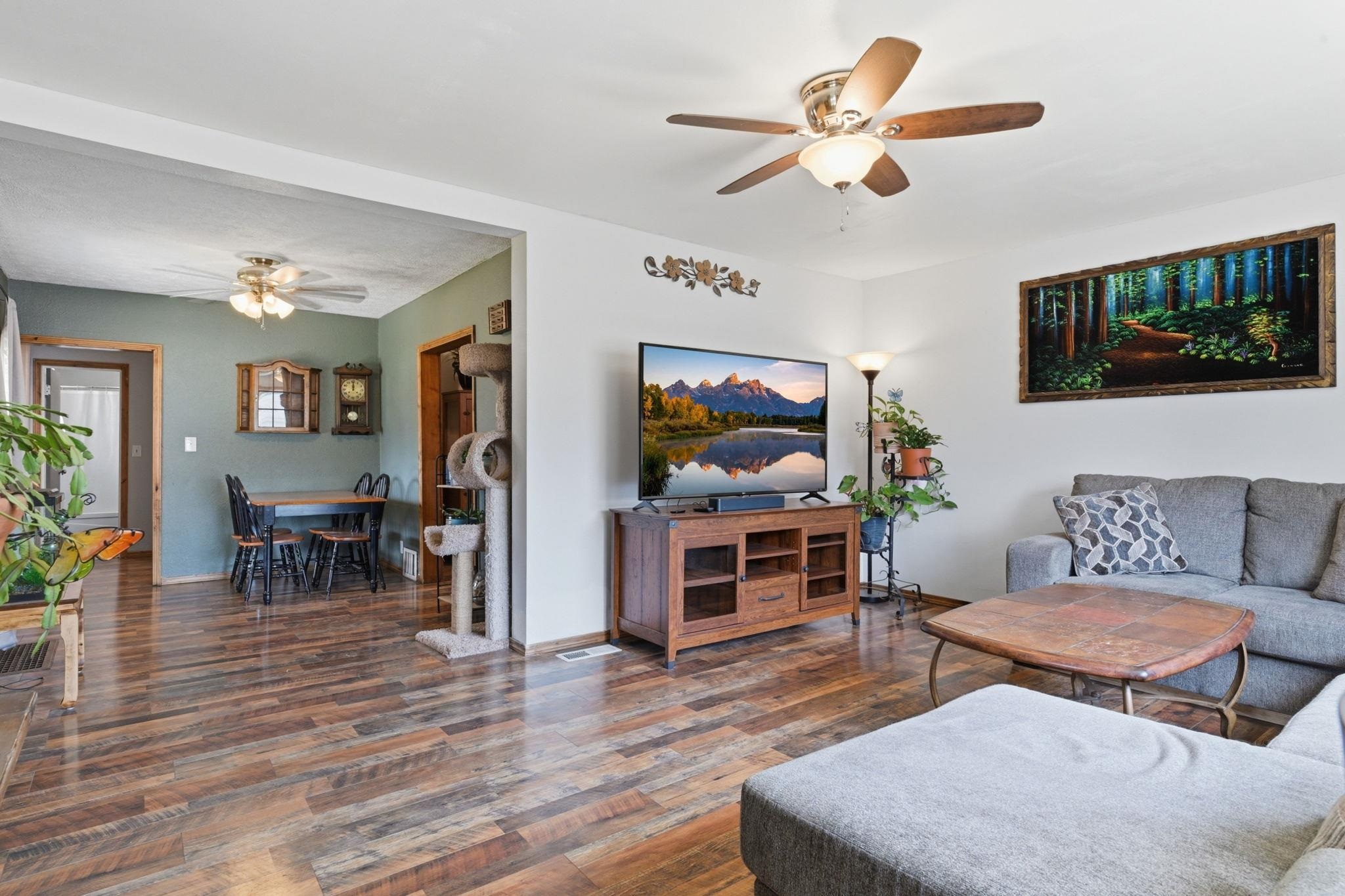 6102 N Washington St - Photo 3