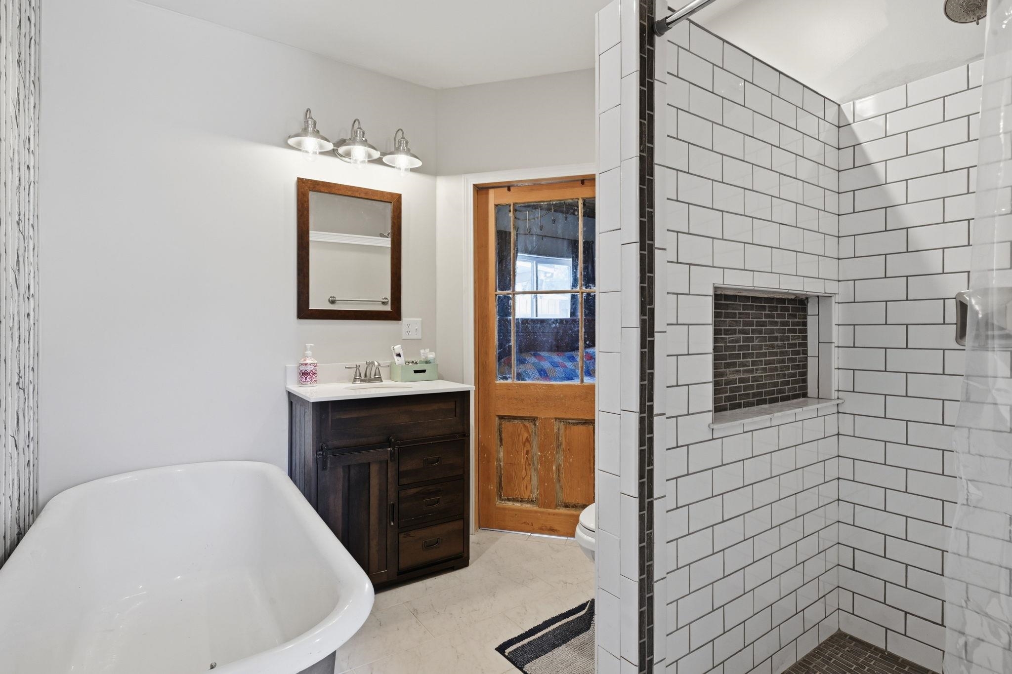 6102 N Washington St - Photo 17