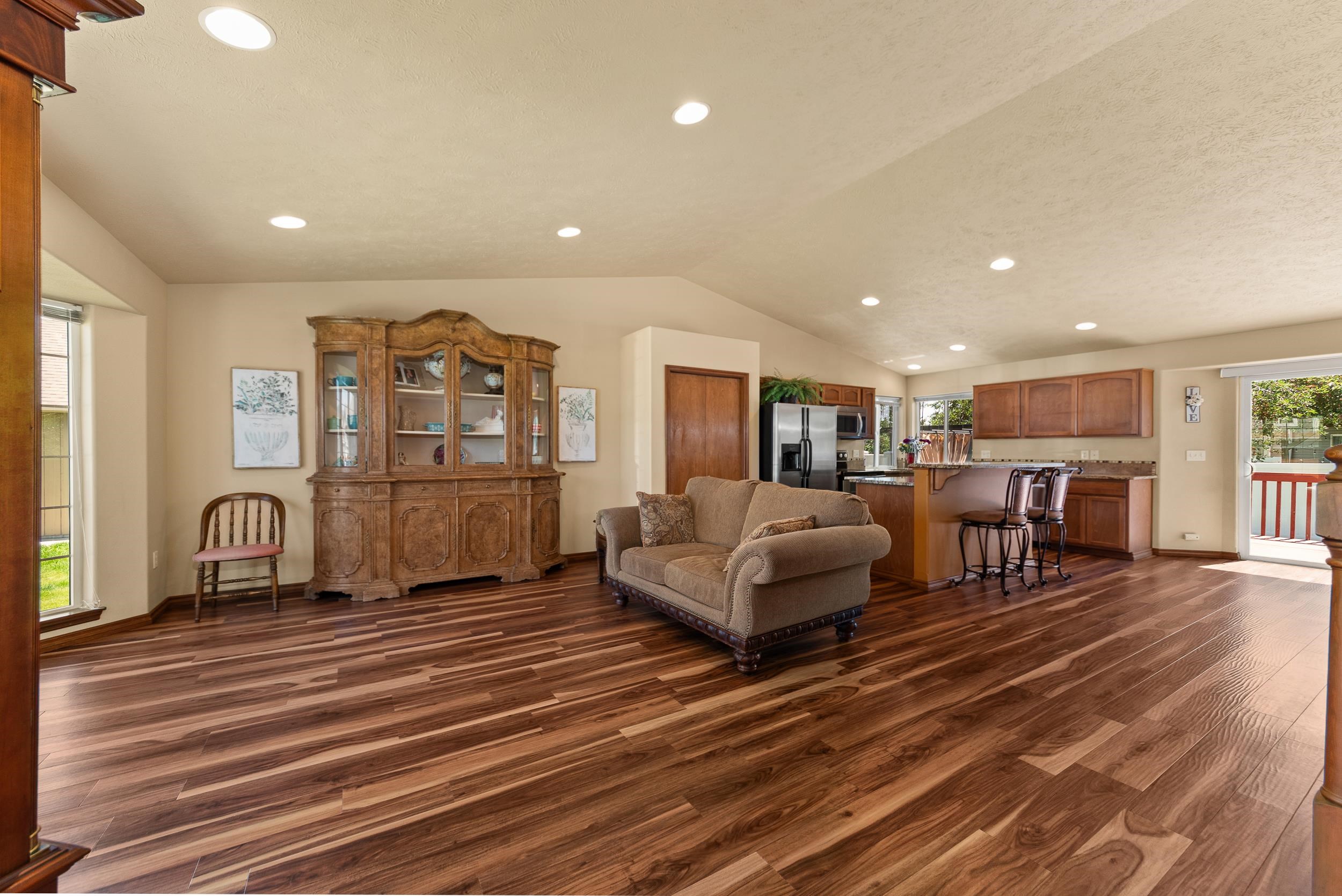 9602 E Hoffman Ln - Photo 3