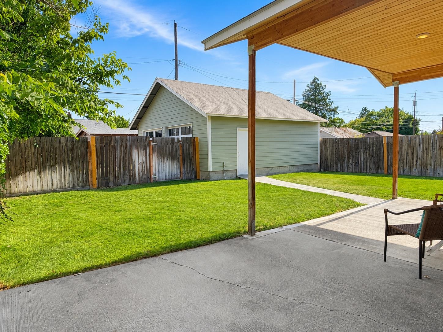 1407 W Kiernan Ave - Photo 25