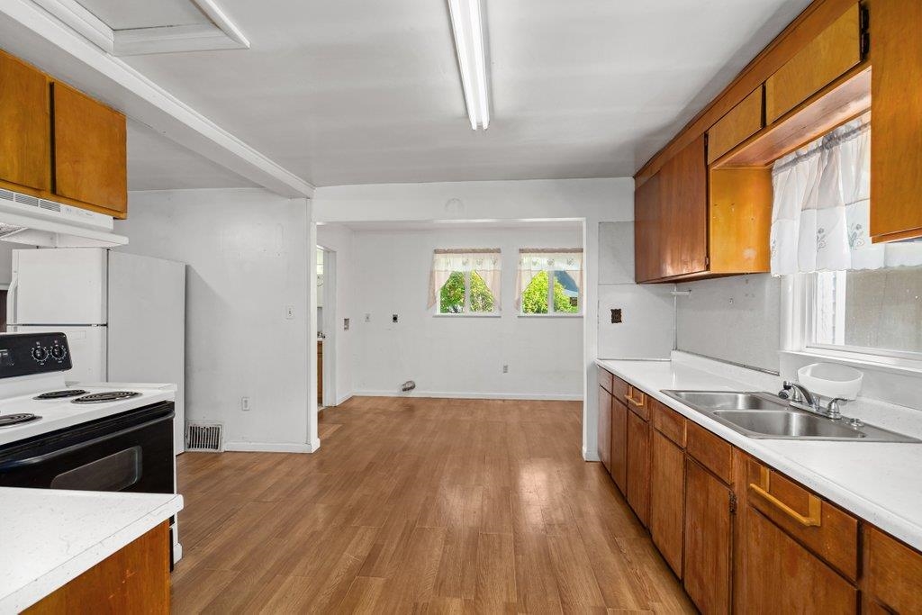 2218 W 10TH Ave - Photo 15