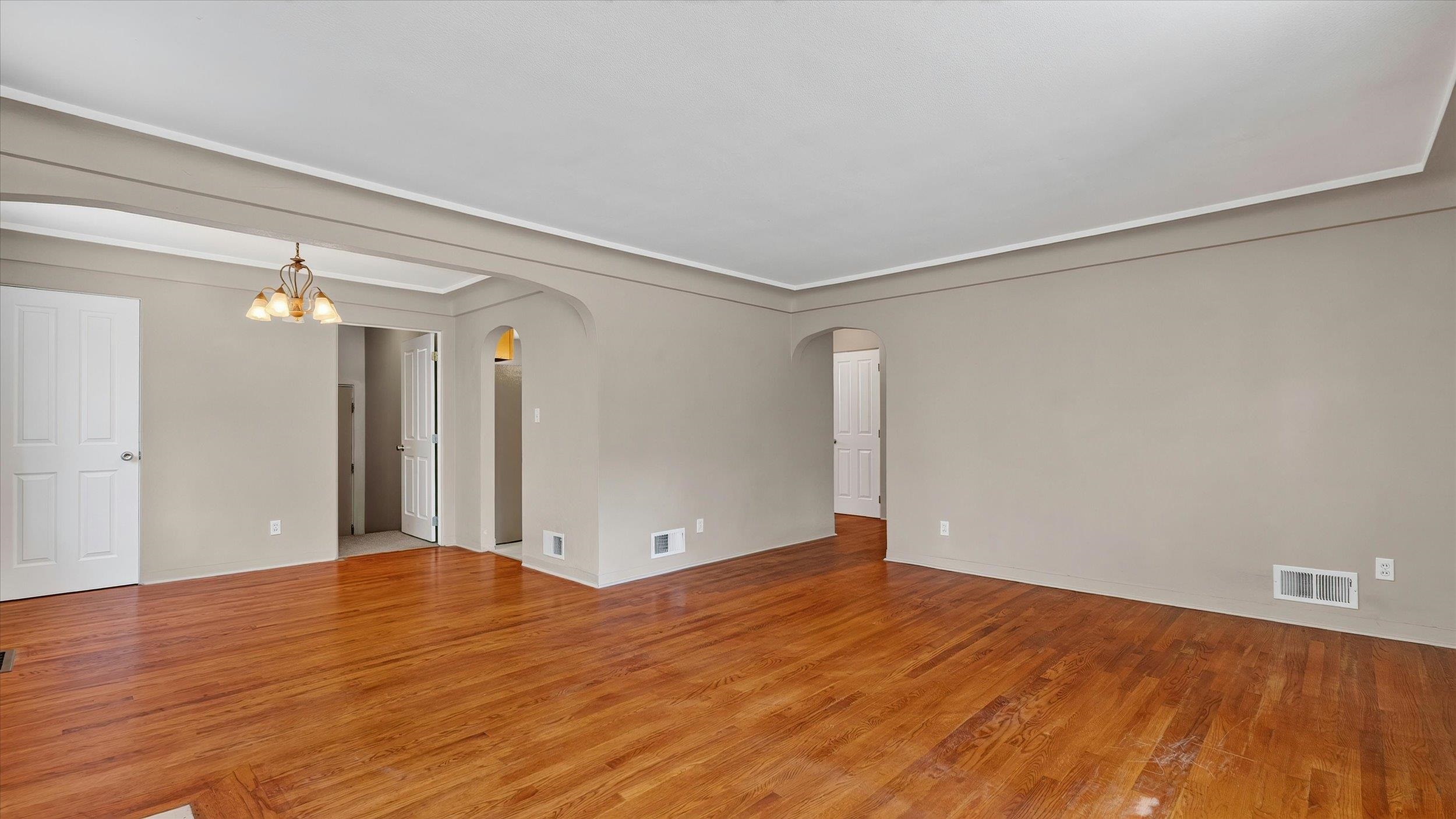1217 E Mission Ave - Photo 10