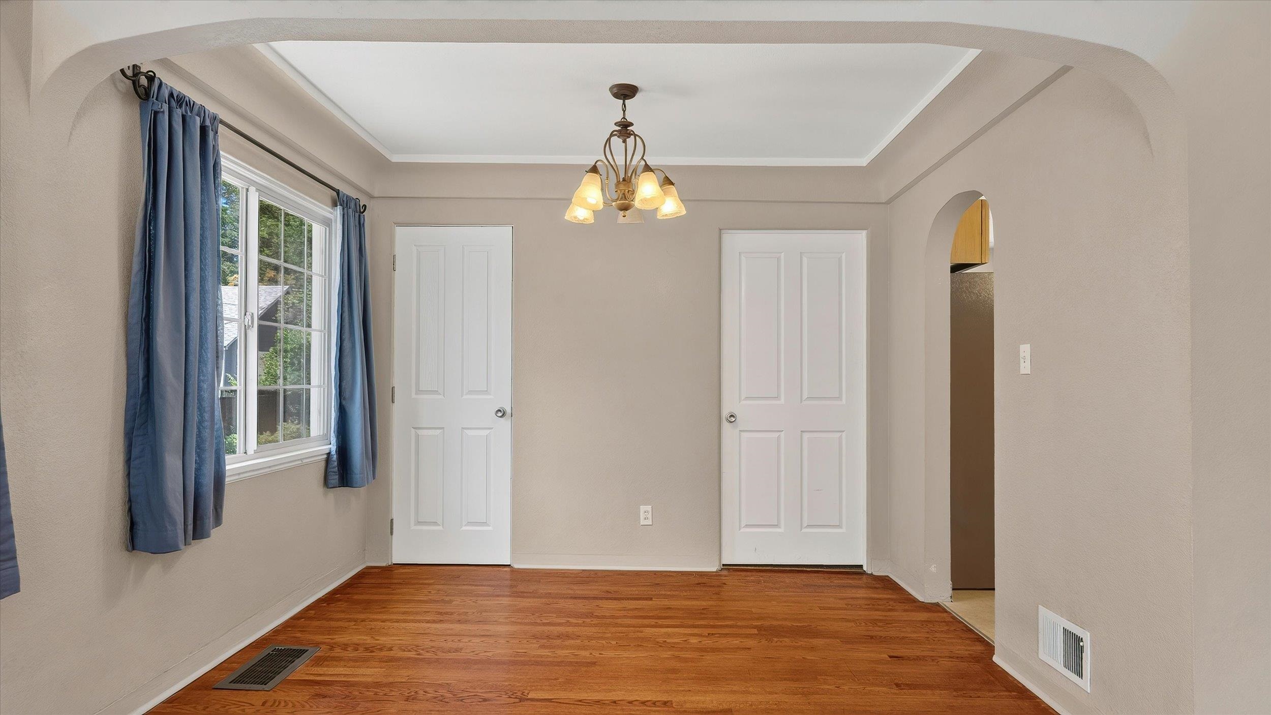 1217 E Mission Ave - Photo 12
