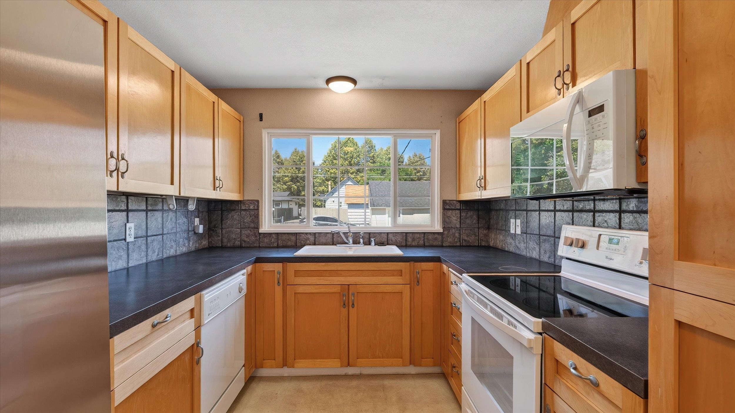 1217 E Mission Ave - Photo 16