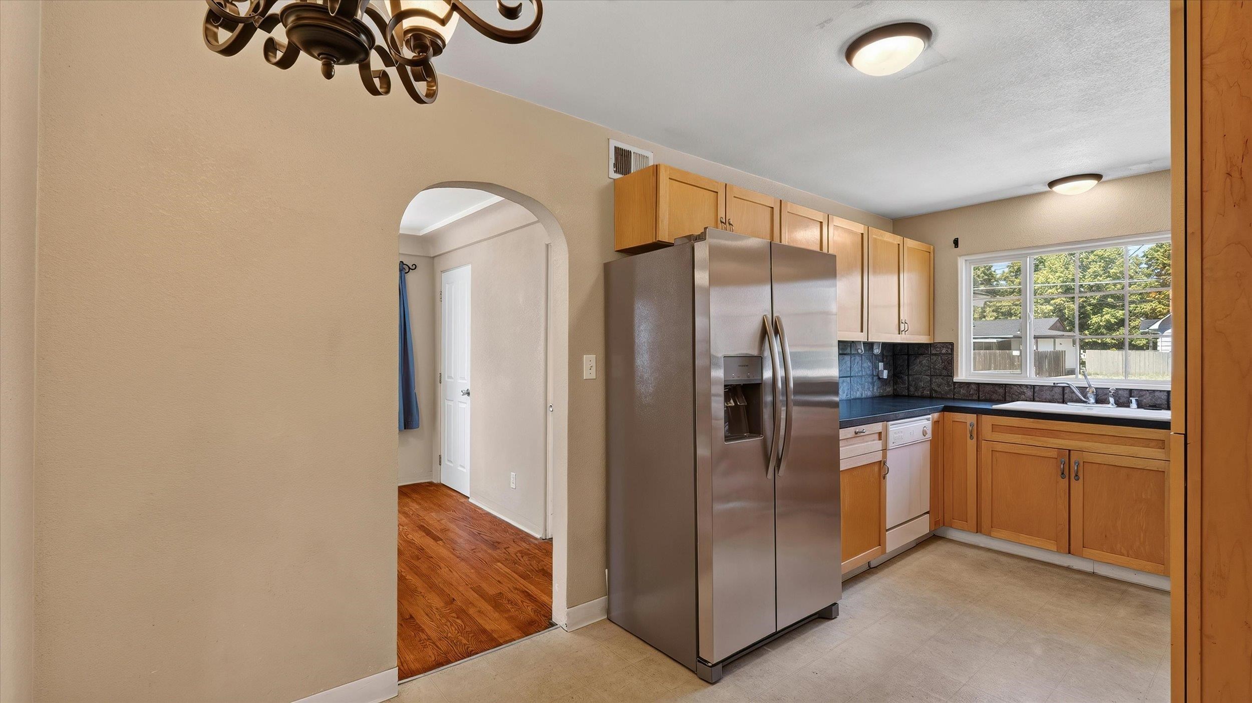 1217 E Mission Ave - Photo 20