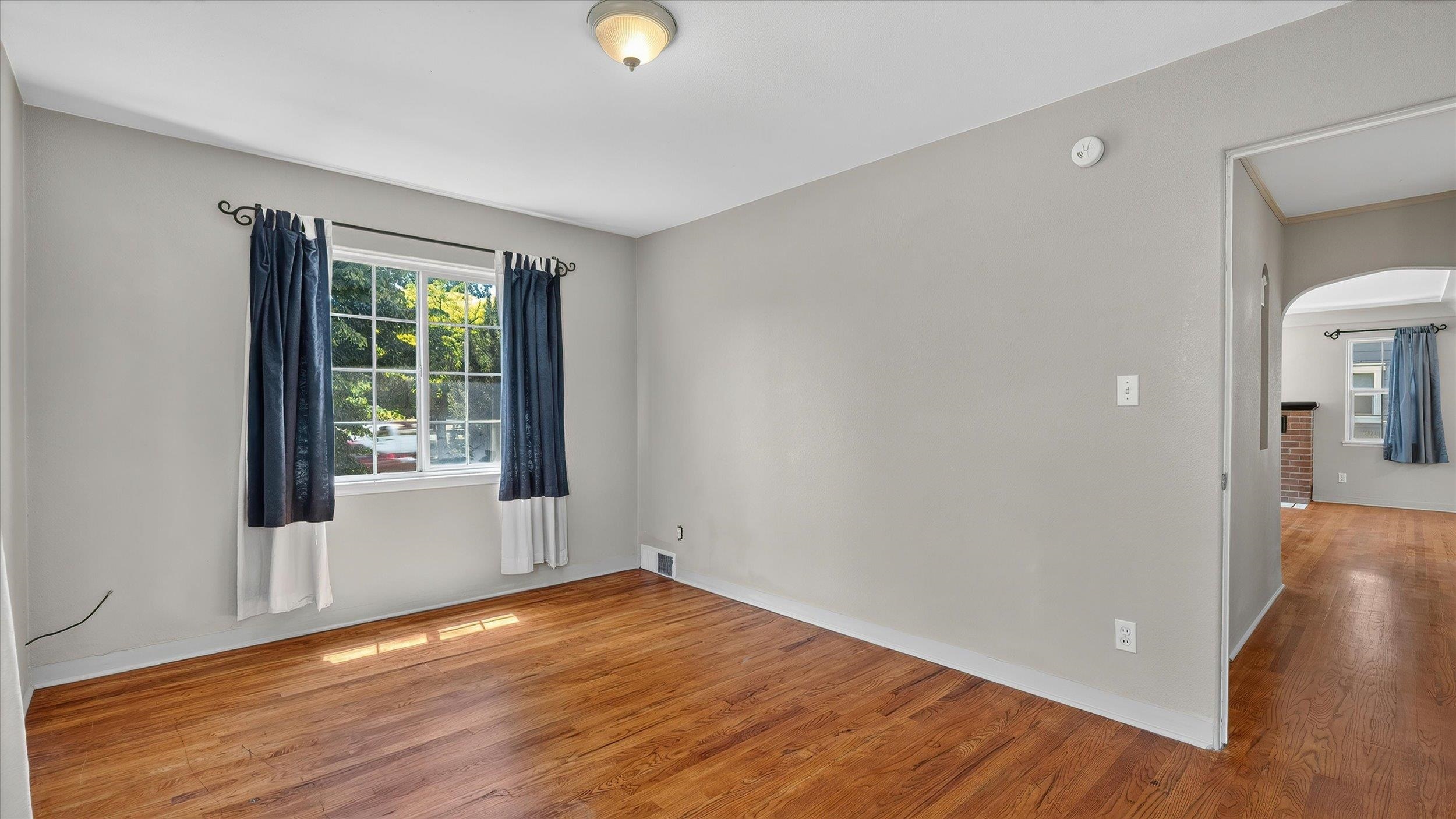1217 E Mission Ave - Photo 22