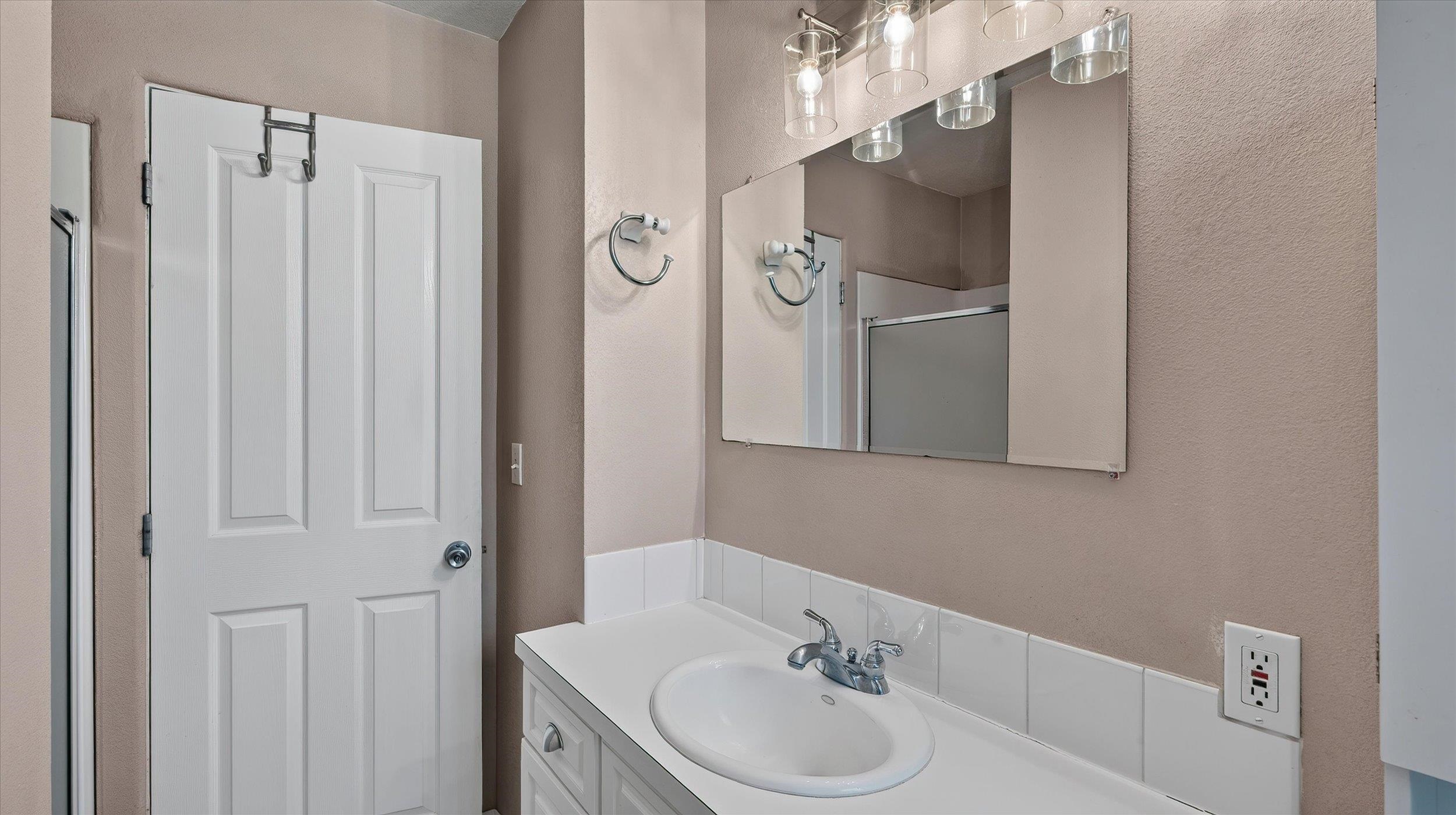 1217 E Mission Ave - Photo 24