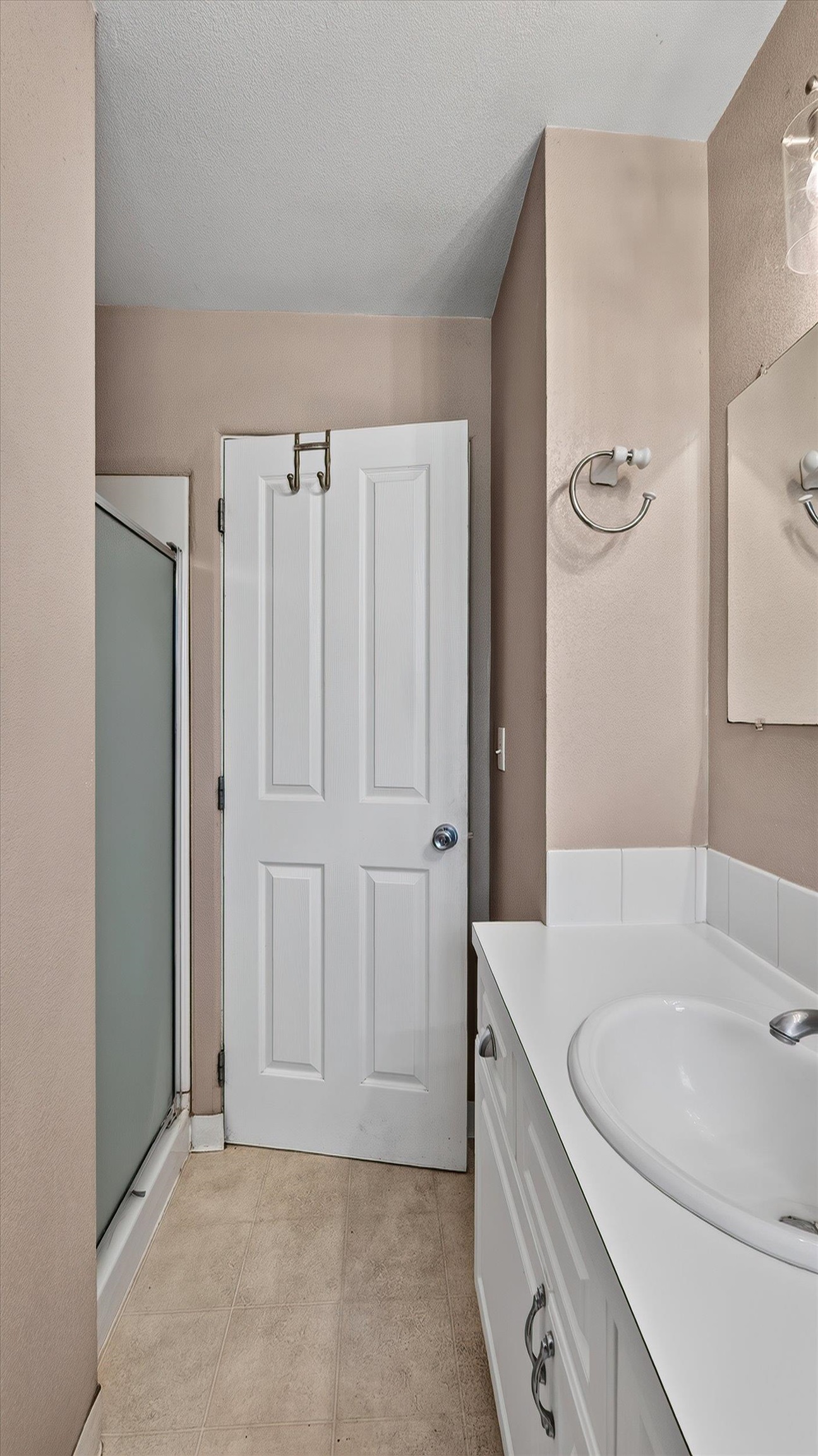 1217 E Mission Ave - Photo 25