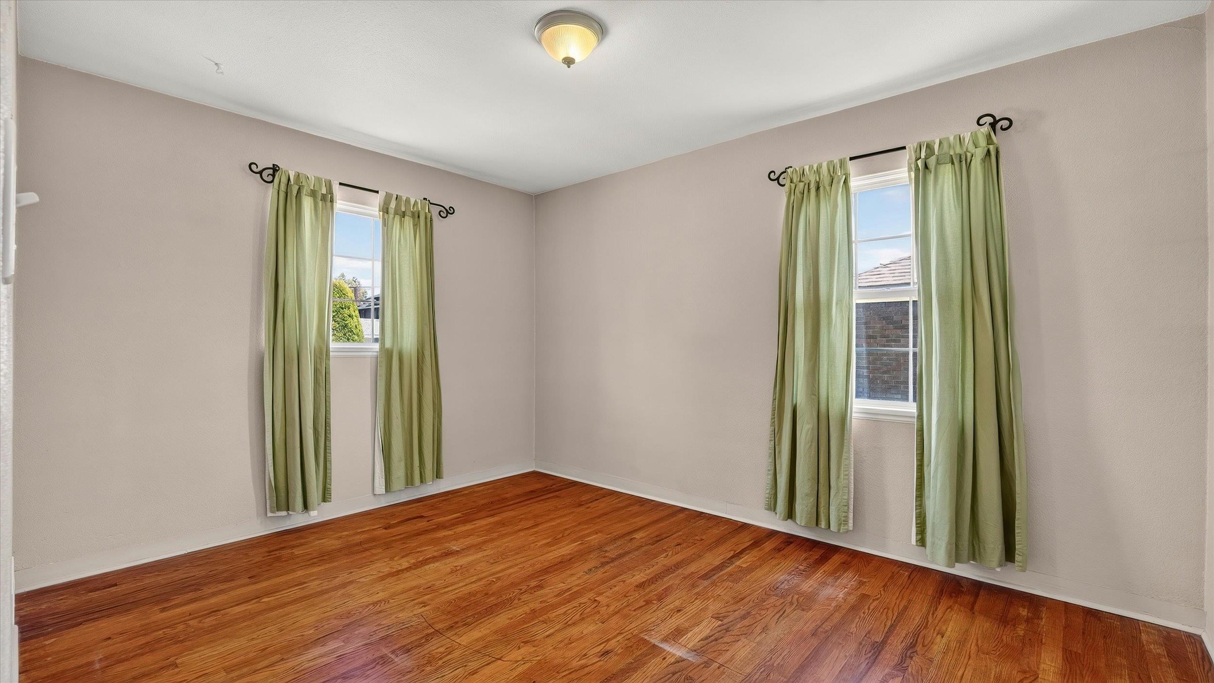 1217 E Mission Ave - Photo 26