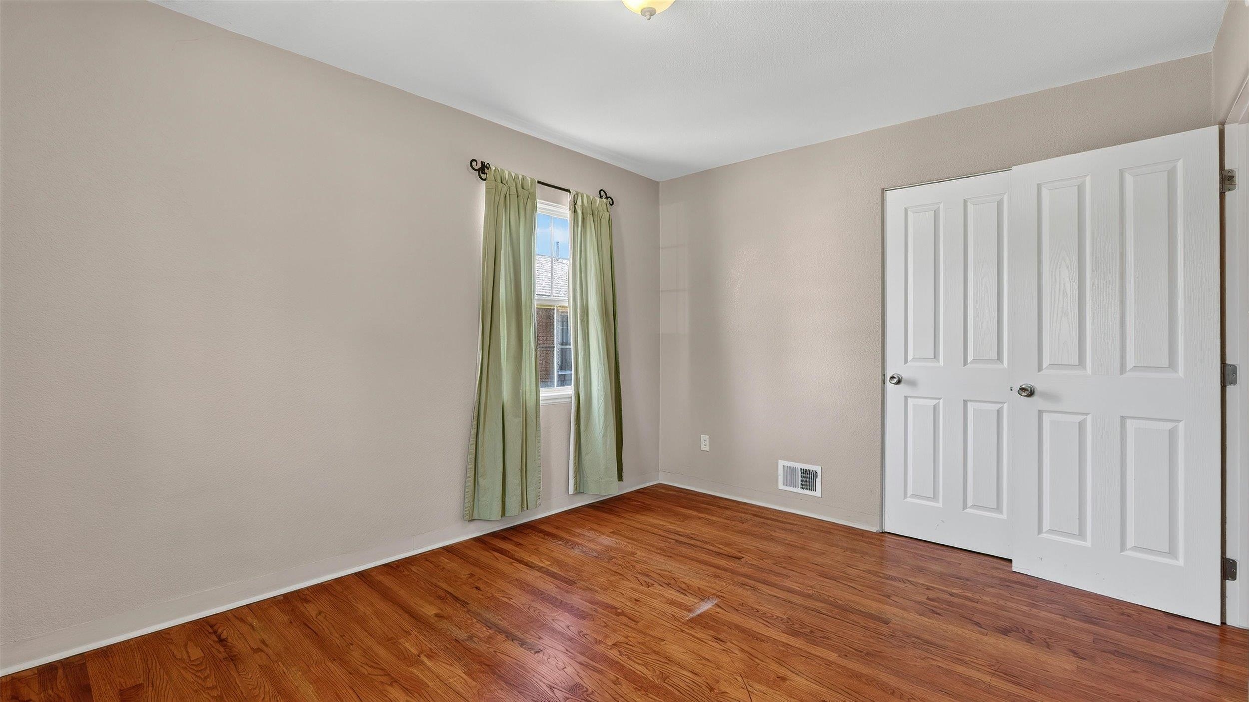 1217 E Mission Ave - Photo 27