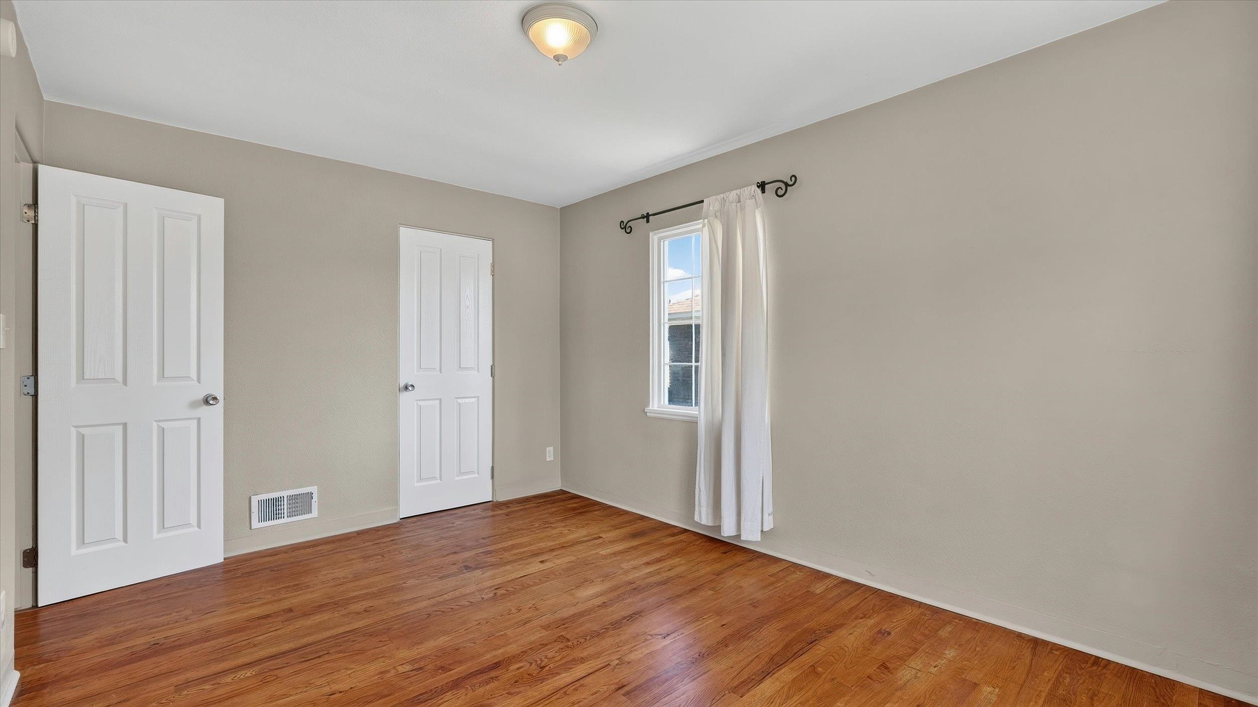 1217 E Mission Ave - Photo 29