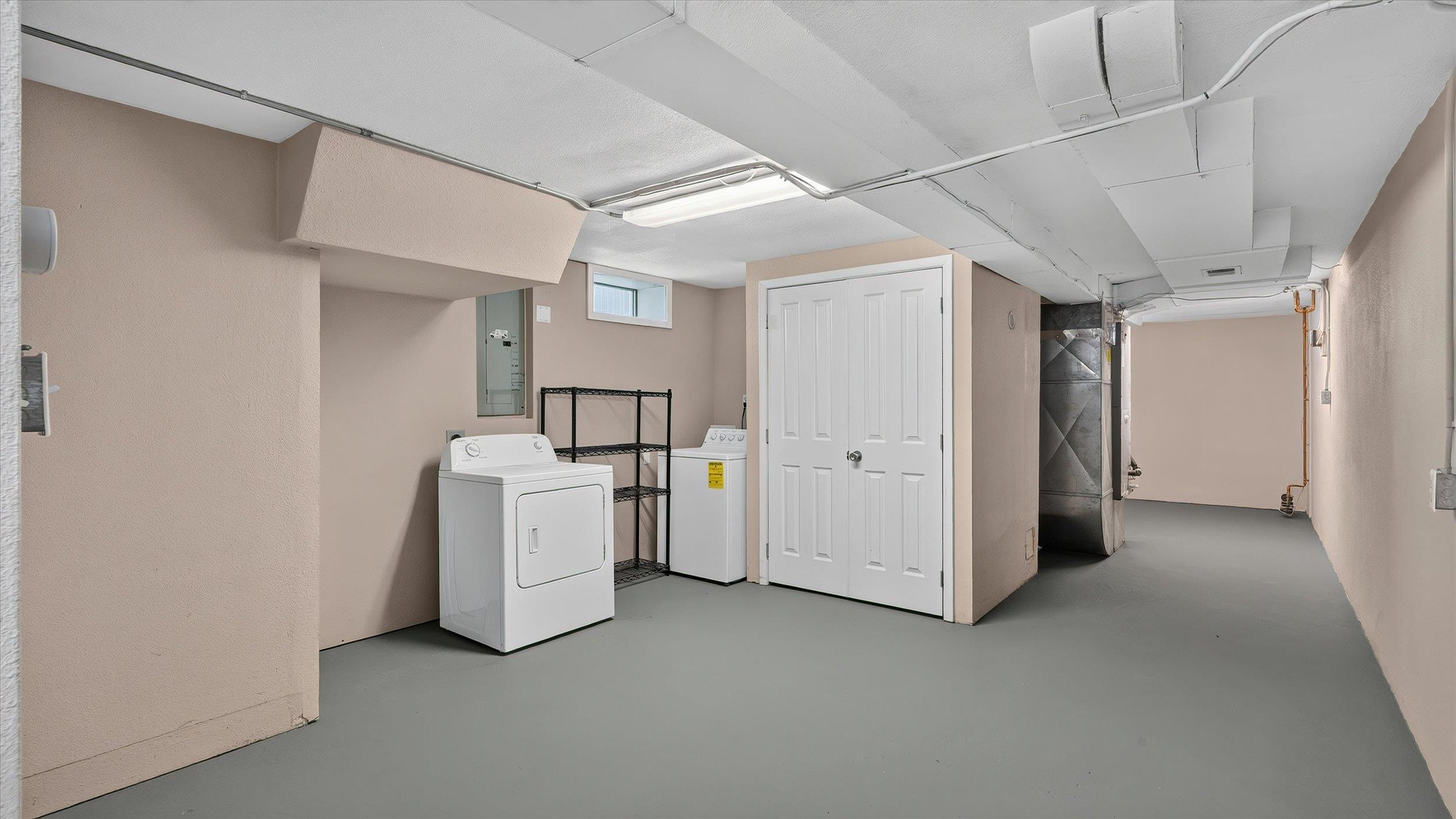 1217 E Mission Ave - Photo 32