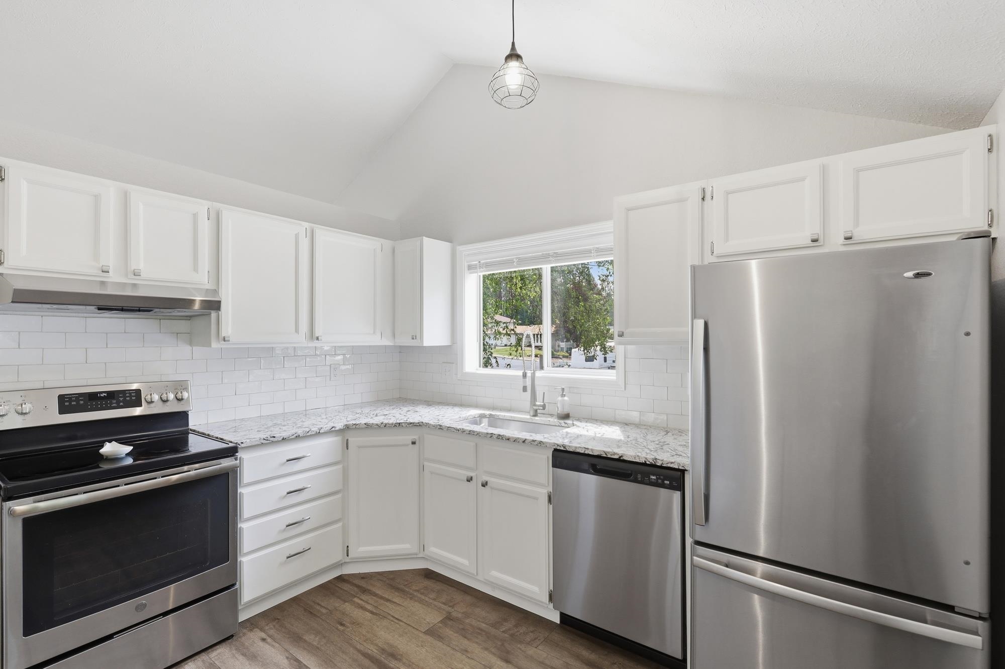 10207 N Arrowhead Dr - Photo 8