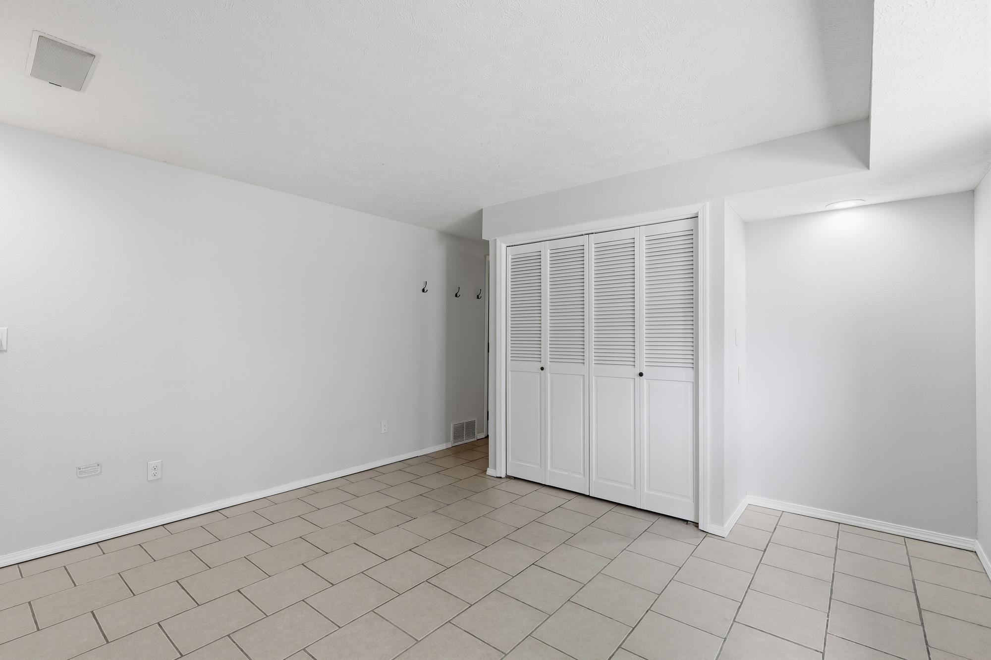 10207 N Arrowhead Dr - Photo 15