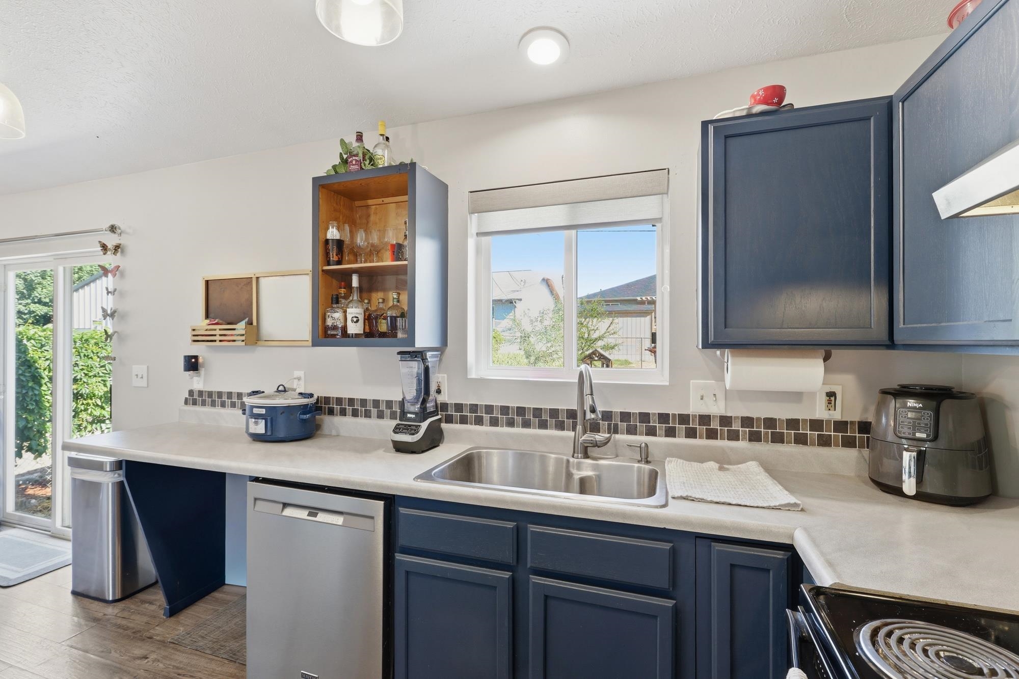 3417 E BRIDGEPORT Ave - Photo 11