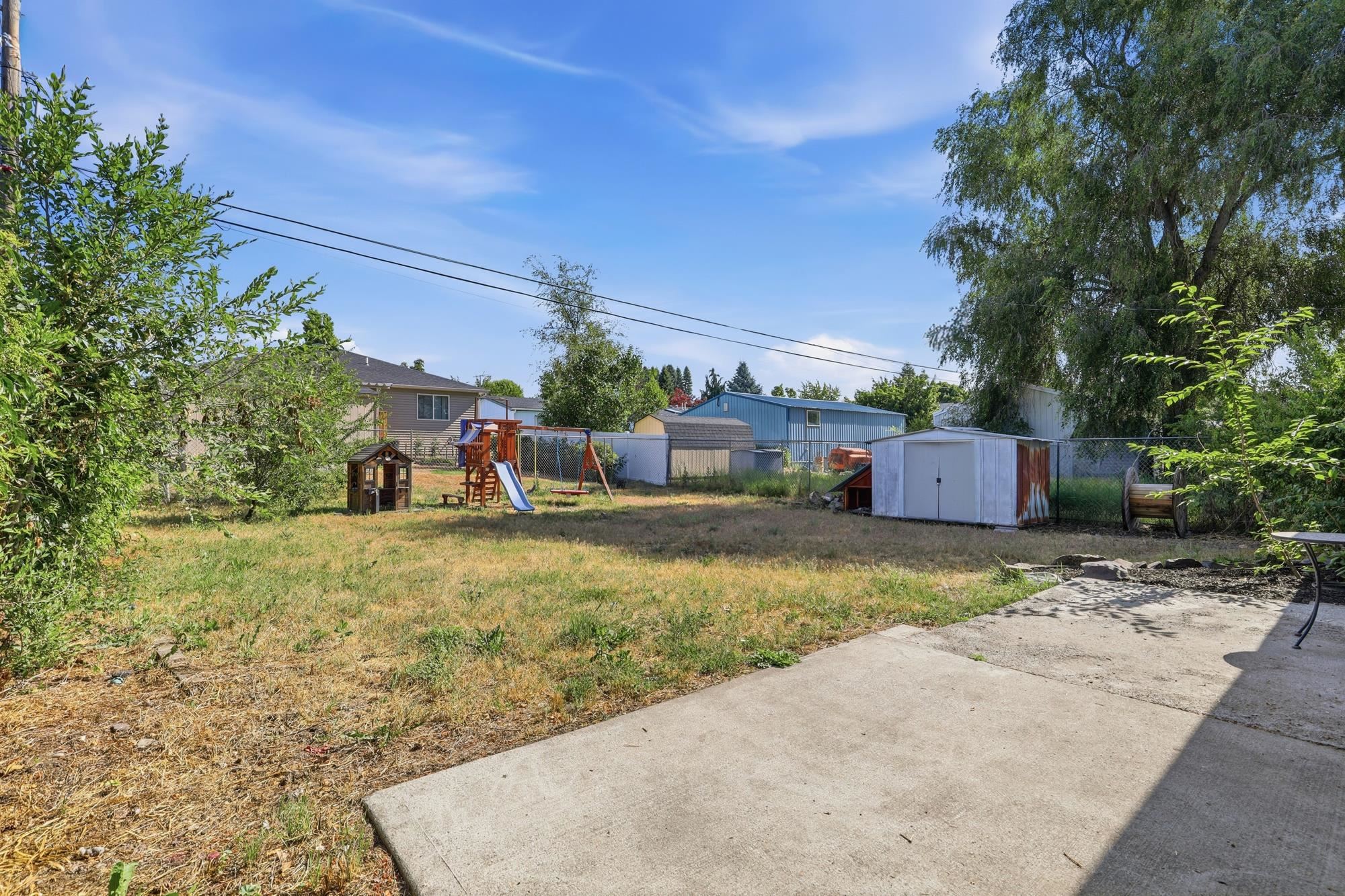 3417 E BRIDGEPORT Ave - Photo 24