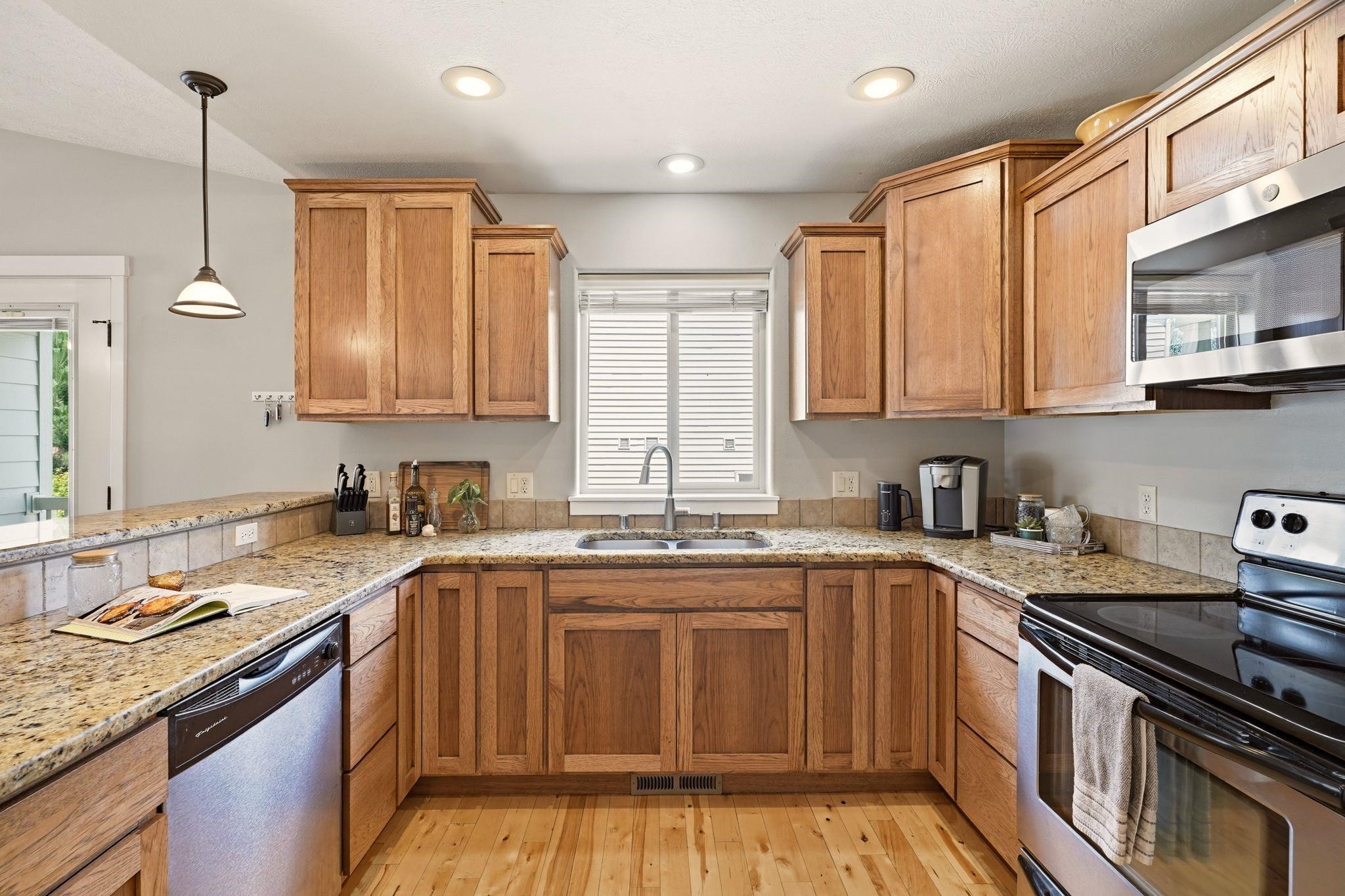 1611 S Cochran St - Photo 12