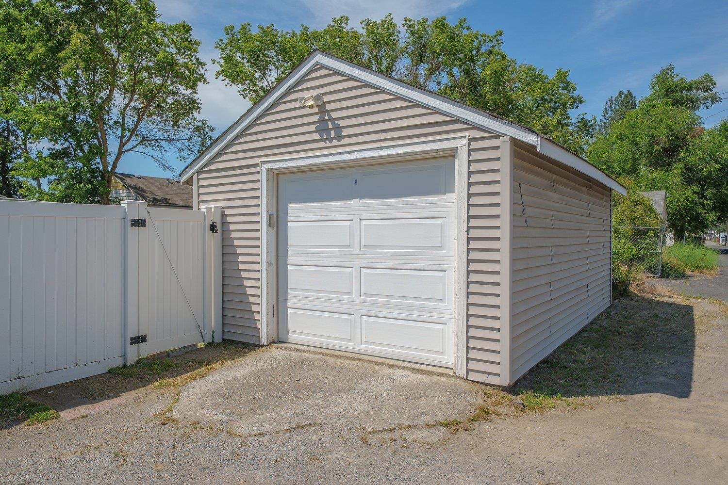 5124 N OAK St - Photo 19