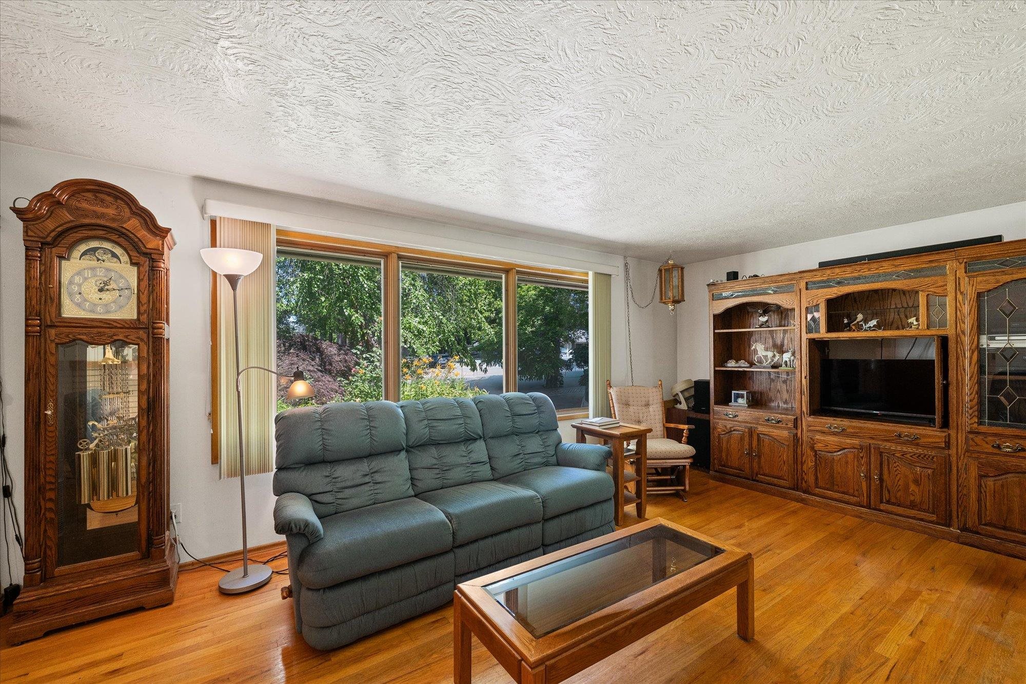 10820 E 18th Ave - Photo 6