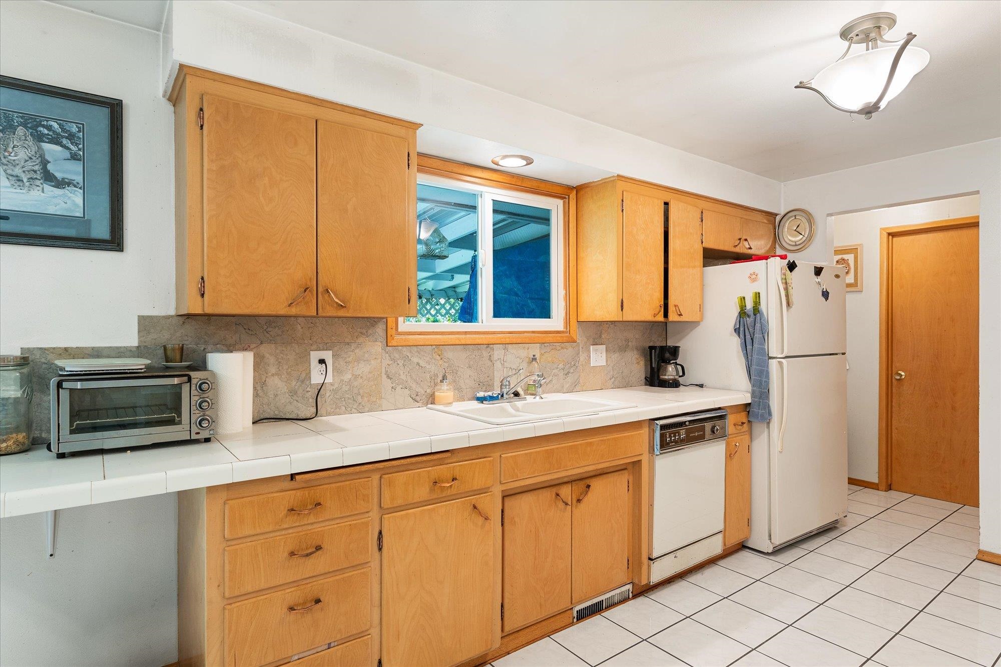 10820 E 18th Ave - Photo 9