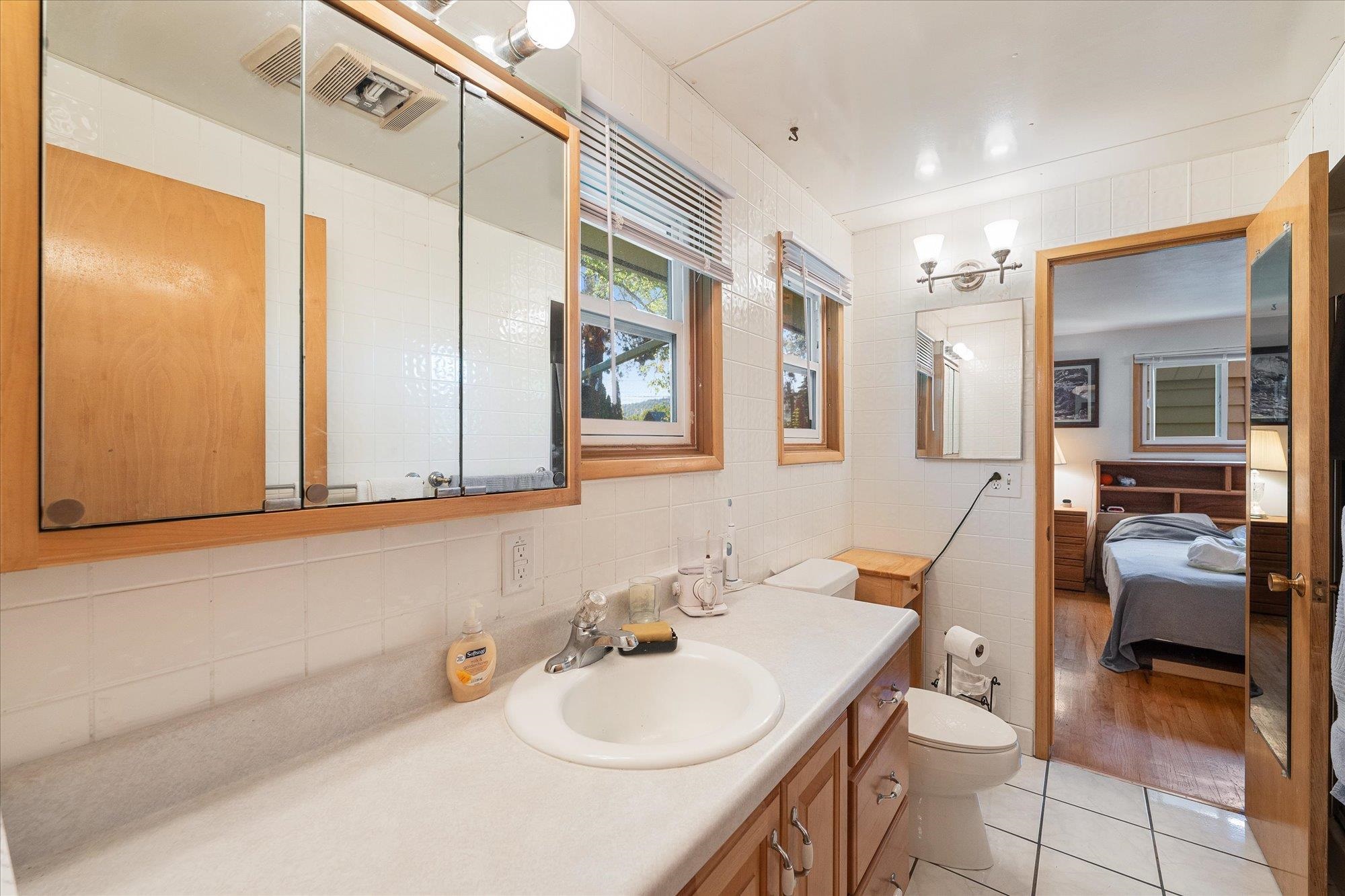 10820 E 18th Ave - Photo 16